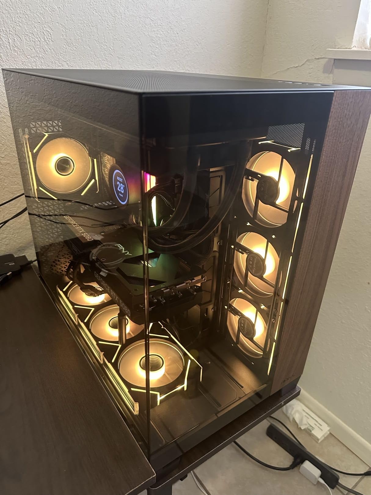 Antec C8 Wood Full-Tower E-ATX PC Case - Wooden Front Panel, Dual-Chamber Layout, Type-C, 360mm Radiator Support, RTX 40 Compatible customer photo 1
