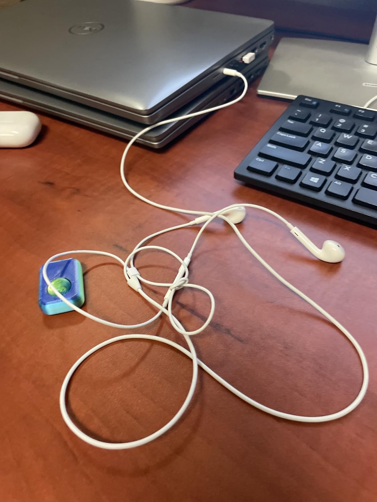 Apple EarPods Headphones with 3.5mm Plug, Wired Ear Buds with Built-in Remote to Control Music, Phone Calls, and Volume customer photo 2