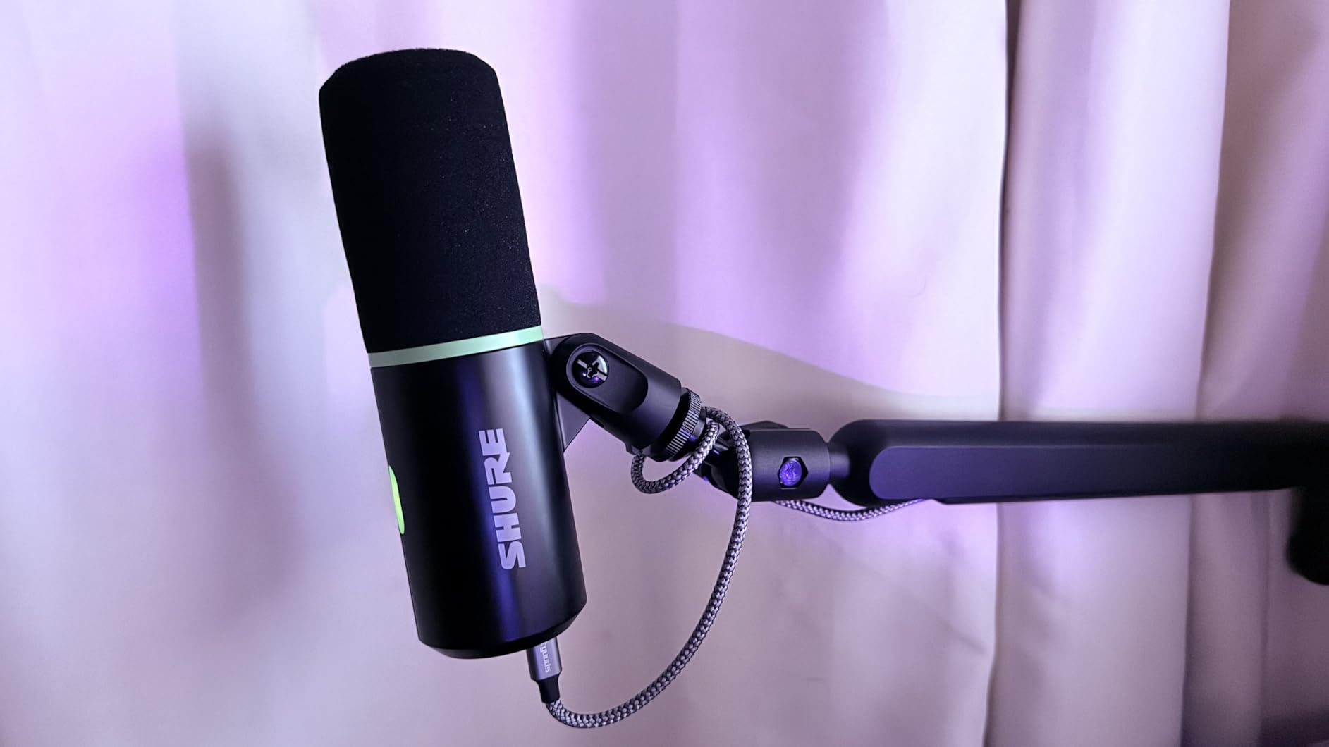 Shure MV6 Gaming Microphone - Dynamic USB Mic for PC Gaming and Streaming with Tap-to-Mute, Noise Cancellation, Desktop Stand and 3.5mm Headphone Monitoring, Black customer photo 2