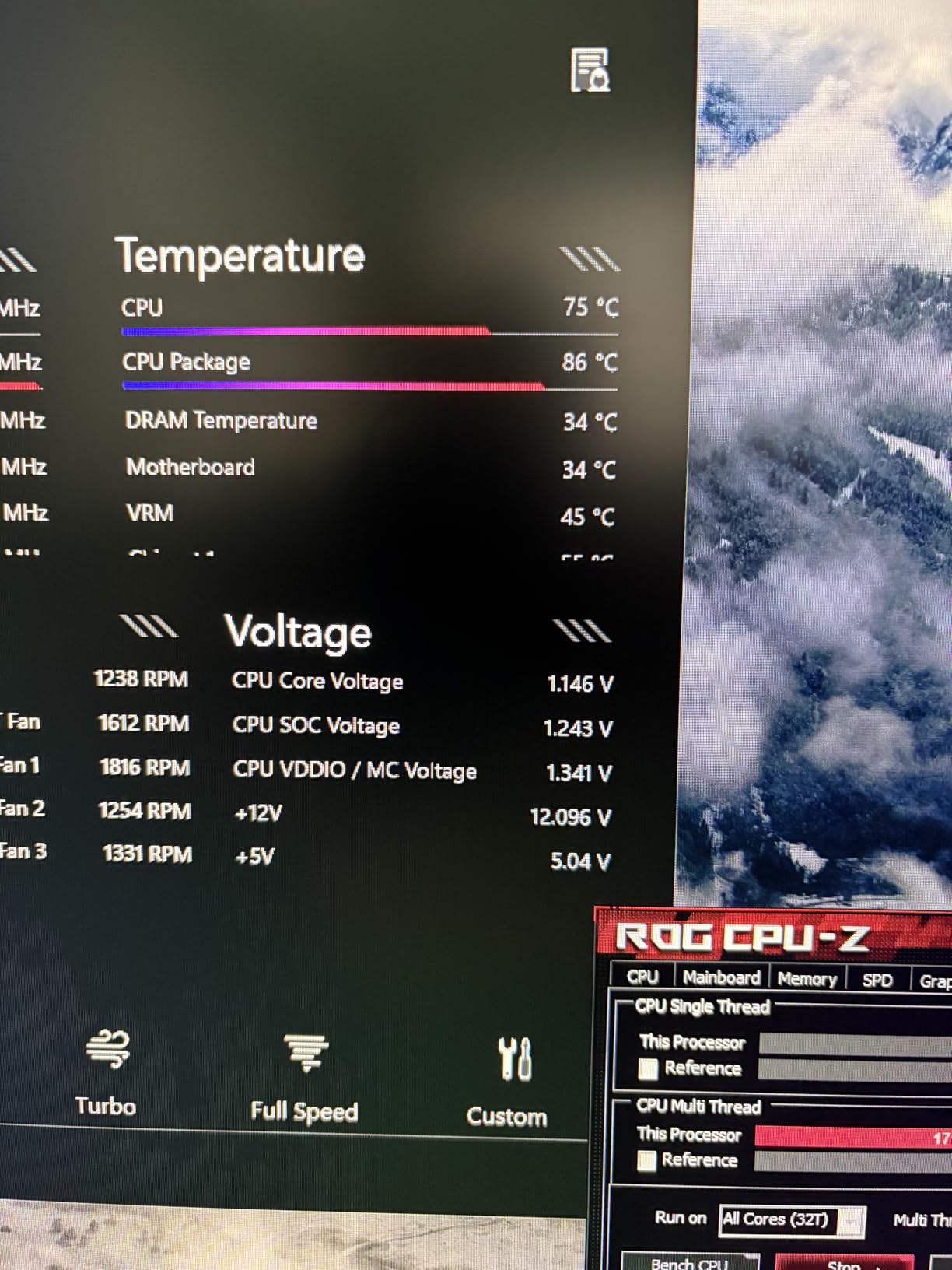 ROG Crosshair X870E Hero AMD X870E AM5 ATX Motherboard, Advanced AI PC Ready, 18+2+2 Power Stages, DDR5, PCIe 5.0, 5X M.2, Wi-Fi 7, USB4, AI Overclocking, Core Flex, PCIe Slot Q-Release Slim customer photo 2
