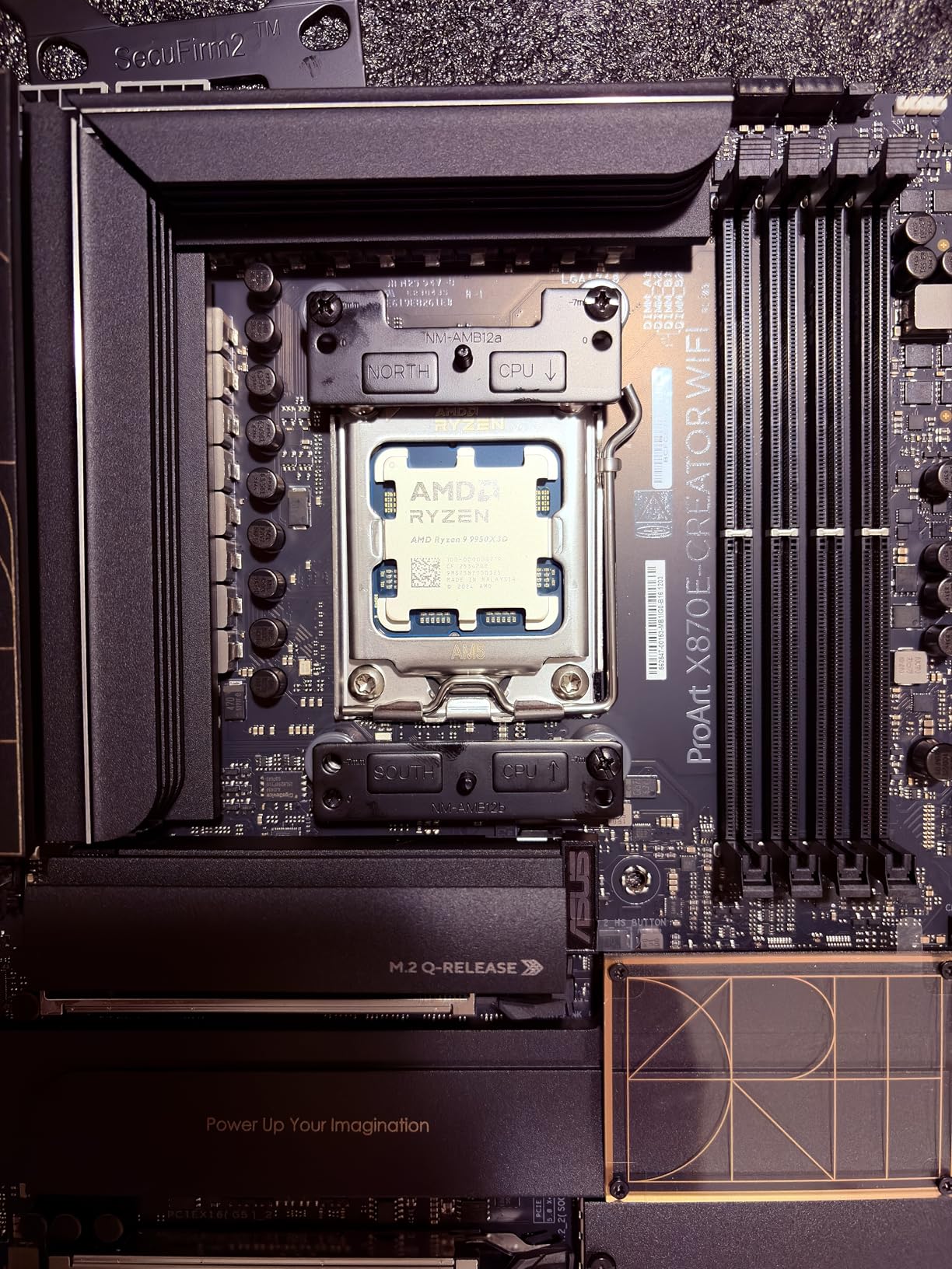 ASUS ProArt X870E-CREATOR WiFi AMD AM5 X870E ATX Motherboard PCIe 5.0 x16 Slots with Full Support for Next-gen GPUs, 16+2+2 Power Stages, DDR5, Dual USB4, 10 Gb & 2.5 Gb LAN, WiFi 7, Four M.2 Slots customer photo 1