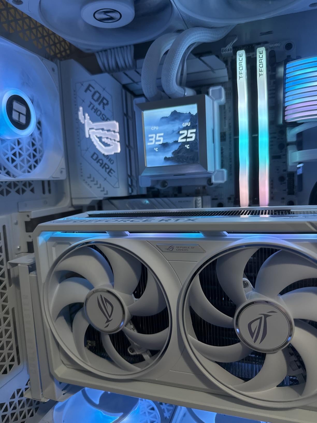 ROG Strix X870-A Gaming WiFi AMD AM5 X870 ATX Motherboard 16+2+2 Power Stages, Dynamic OC Switcher, Core Flex, DDR5 AEMP, WiFi 7, 4X M.2, PCIe 5.0, Q-Release Slim, USB4, AI OCing & Networking customer photo 1