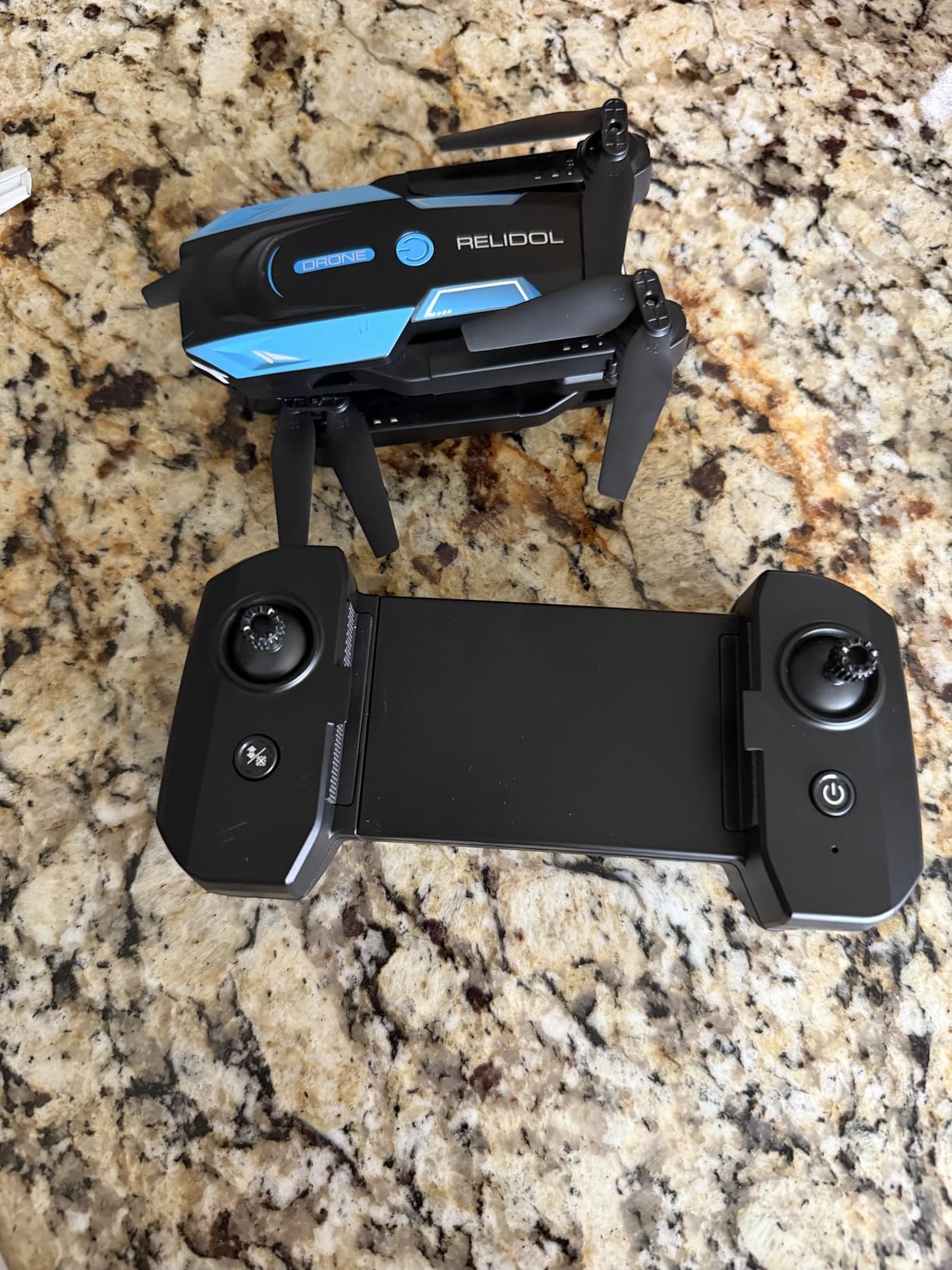 Drone with 1080P Camera - Foldable Remote Control Quadcopter with Gesture Control, 3D Flip, One Key Start, Emergency Stop, 2 Batteries, Easier to use, Toy for Kids Adult Beginners customer photo 2