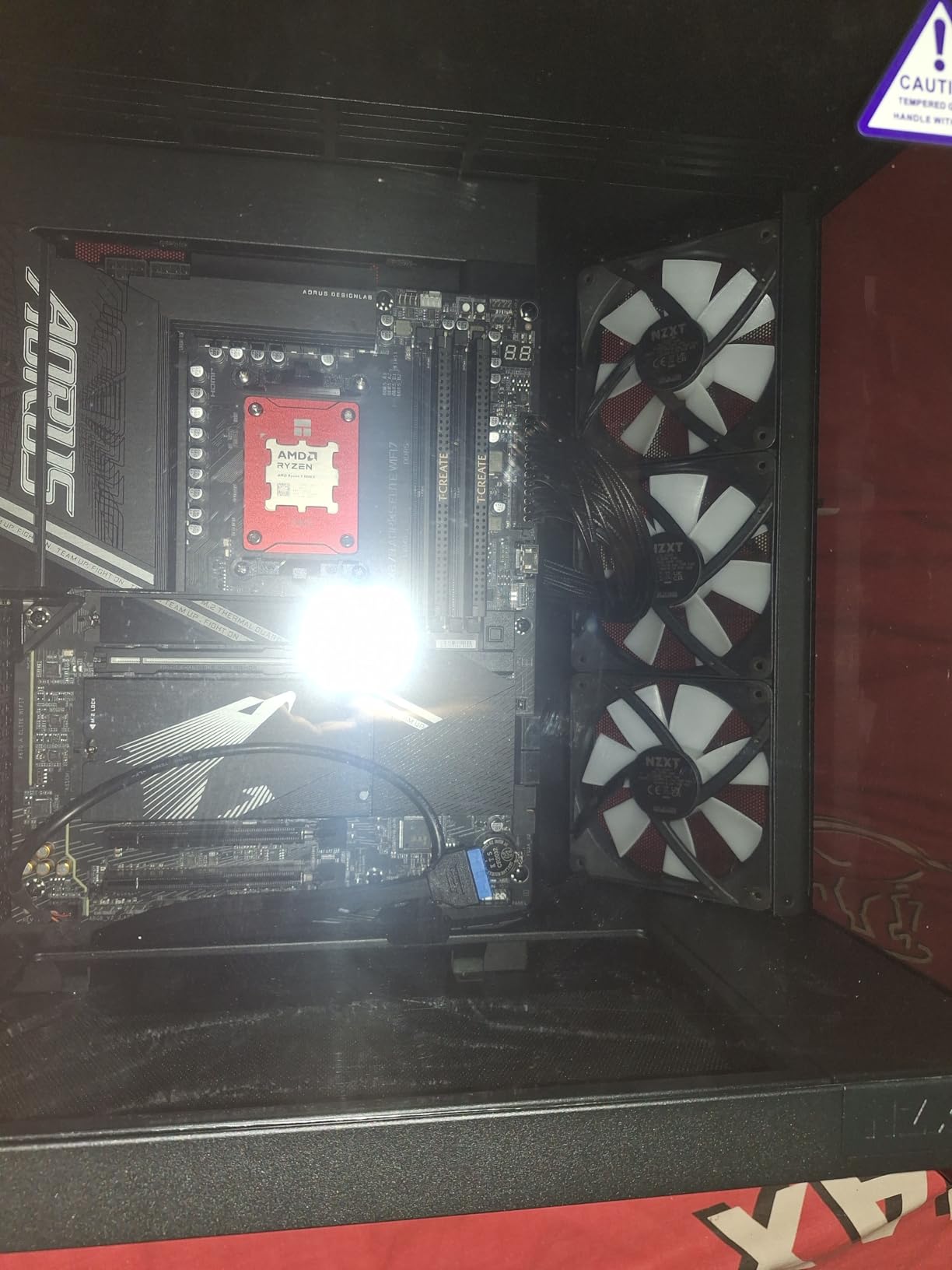 X870 AORUS Elite WIFI7 AMD AM5 LGA 1718 Motherboard, ATX, DDR5, 4X M.2, PCIe 5.0, USB4, WIFI7, 2.5GbE LAN, EZ-Latch, 5-Year Warranty customer photo 1