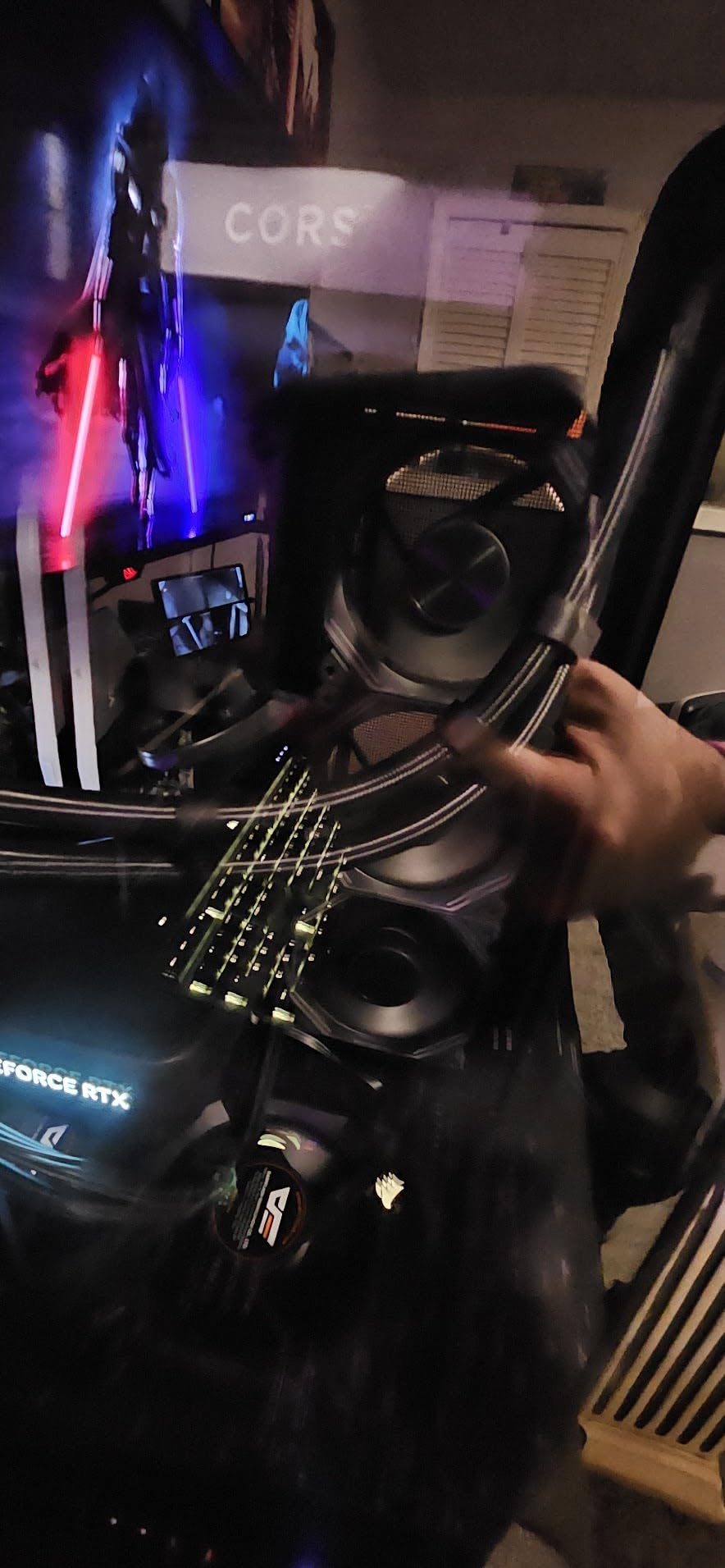 darkFlash Full-Tower ATX Gaming PC Case, Back Plug-in Motherboard, Vertical GPU Mounting, Dual-Chamber, Panoramic Glass, Up to 2 x 360mm Radiators, RTX 40 Compatible(DY470) (4 PWM ARGB Fans, Black) customer photo 1