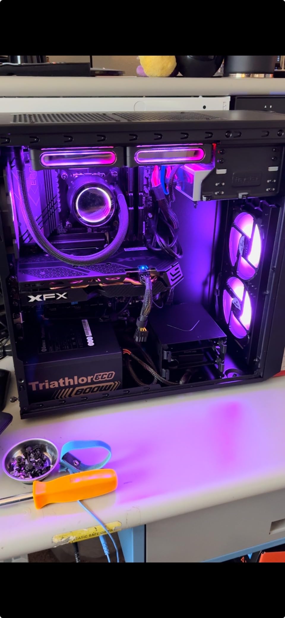 GIGABYTE Z890 Eagle WIFI7 Intel Core Ultra (Series 2) LGA 1851 Motherboard, ATX, DDR5, 4X M.2, PCIe 5.0, USB4, WIFI7, 2.5GbE LAN, EZ-Latch customer photo 2