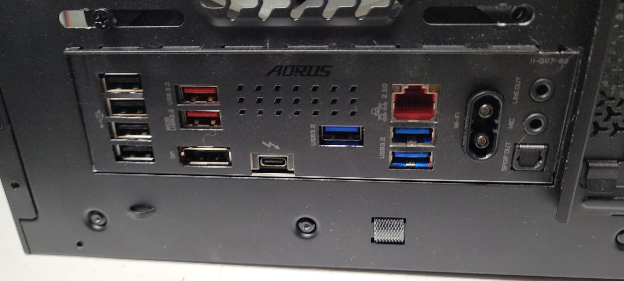 GIGABYTE Z890 AORUS Elite WIFI7 Intel Core Ultra (Series 2) LGA 1851 Motherboard, ATX, DDR5, 4X M.2, PCIe 5.0, Thunderbolt 4, 2.5GbE LAN, EZ-Latch customer photo 1