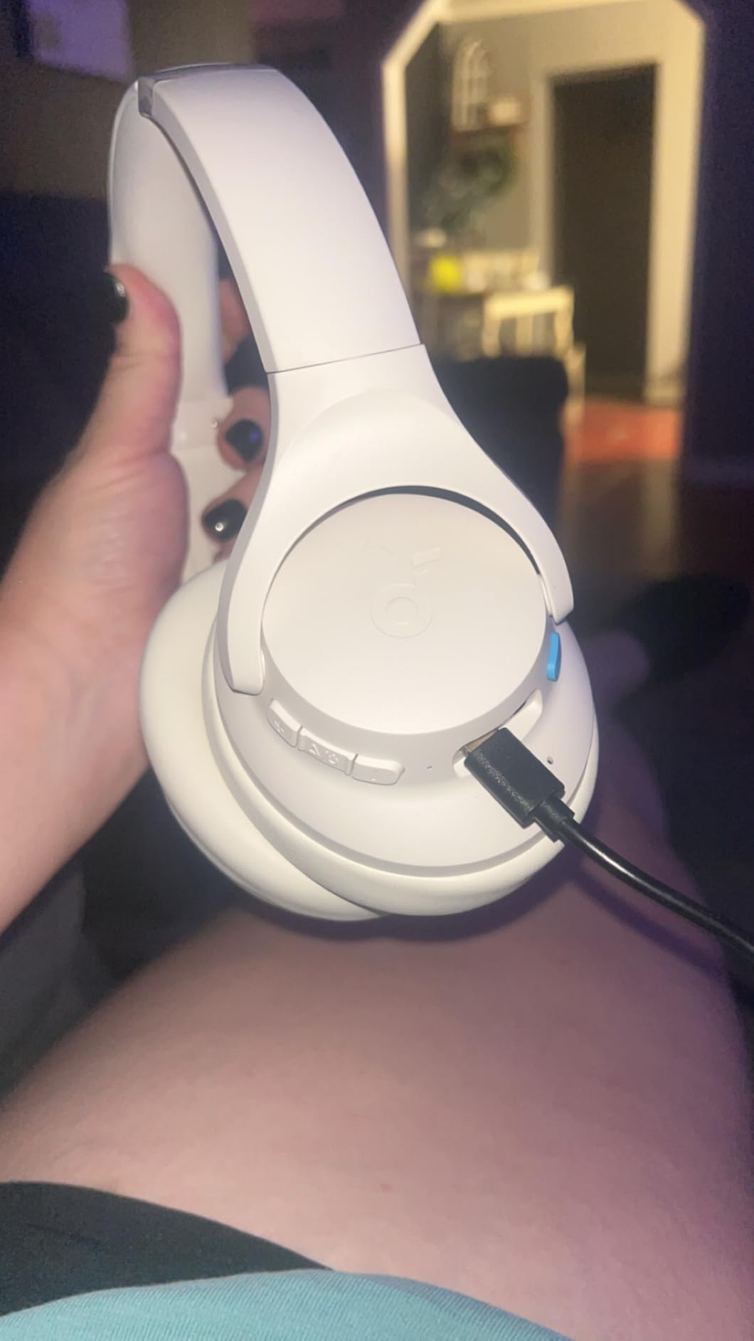 Soundcore Q11i Wireless Over-Ear Bluetooth Headphones by Anker, Deep Bass, 60H Playtime, Hi-Res Audio, Detachable Ear Cushions, Multipoint Connection customer photo 1