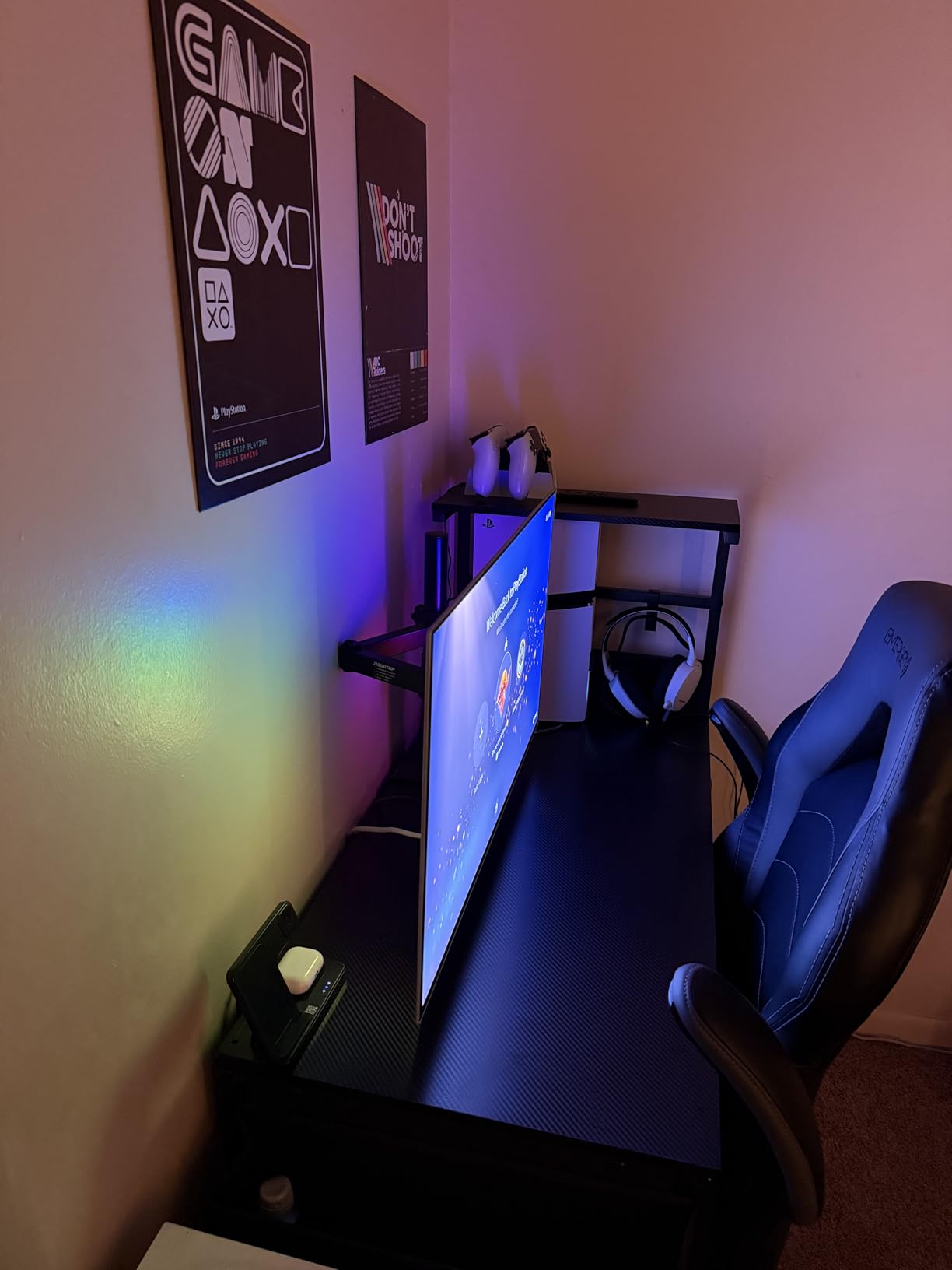 Grandder Gaming Desk 40 Inch with Power Outlet and LED Light, Computer Desk with Reversible Shelves and Storage Drawer, Pc Small Desk for Home Office Table with Bag, Carbon Fiber Black customer photo 1