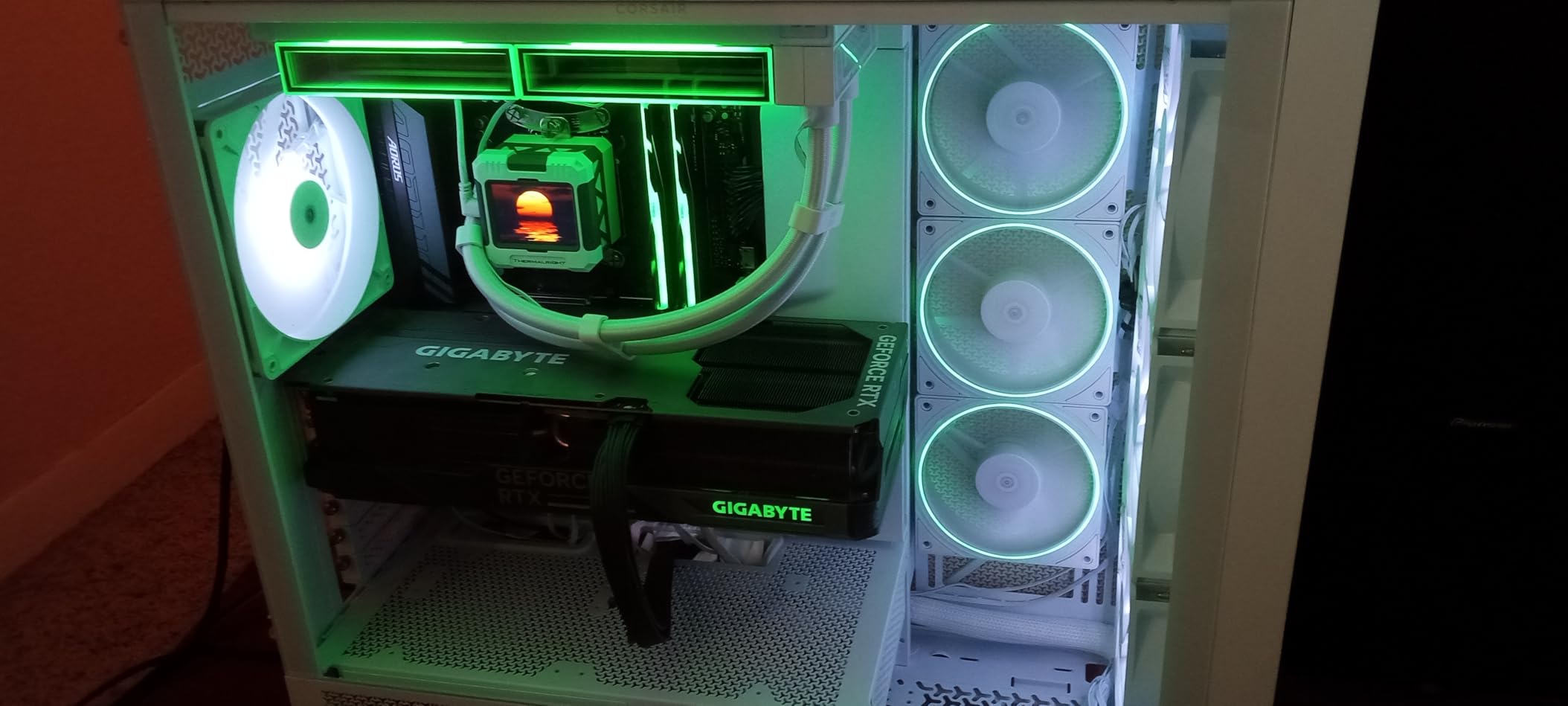 AMD RYZEN 7 9800X3D 8-Core, 16-Thread Desktop Processor customer photo 2