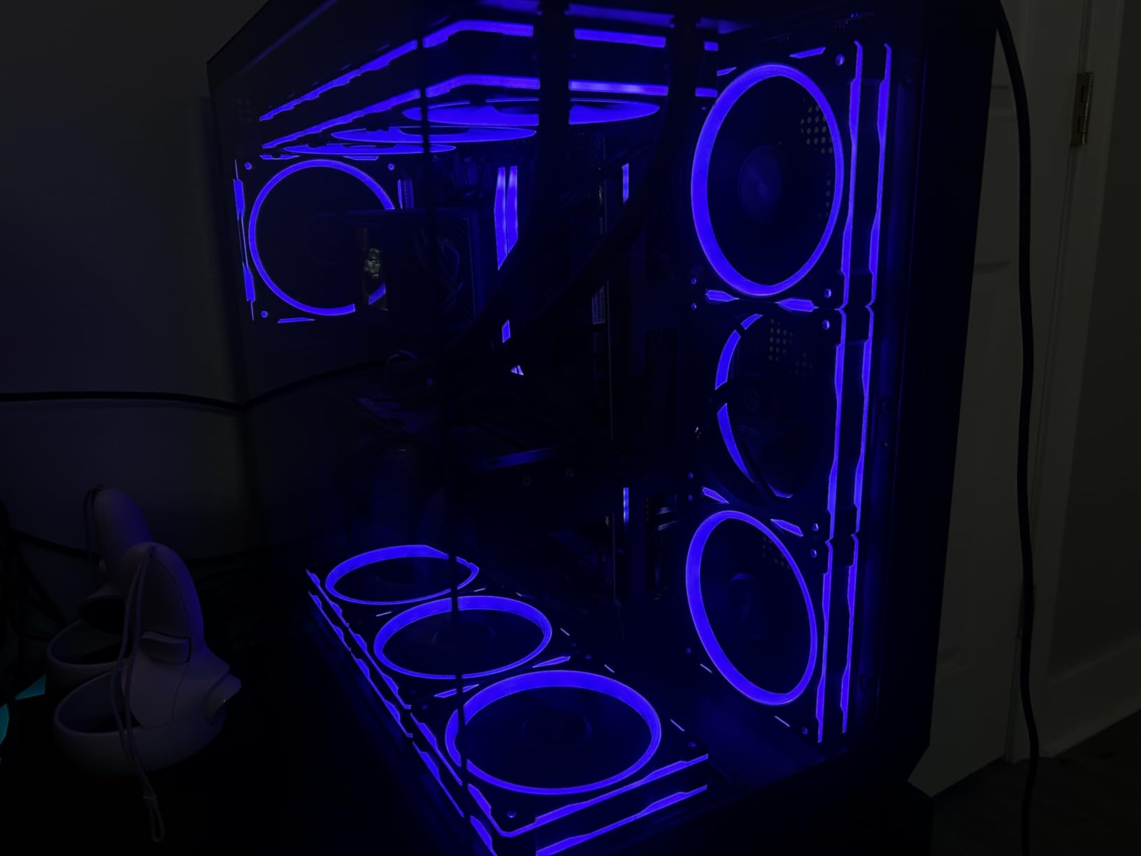 ASUS ROG RYUJIN III 360 ARGB EXTREME all-in-one AIO CPU liquid cooler, AMD Ryzen 9000 & Intel Core Ultra Ready, Asetek Gen8 V2 pump; high airflow static pressure magnetic fans; customizable 3.5