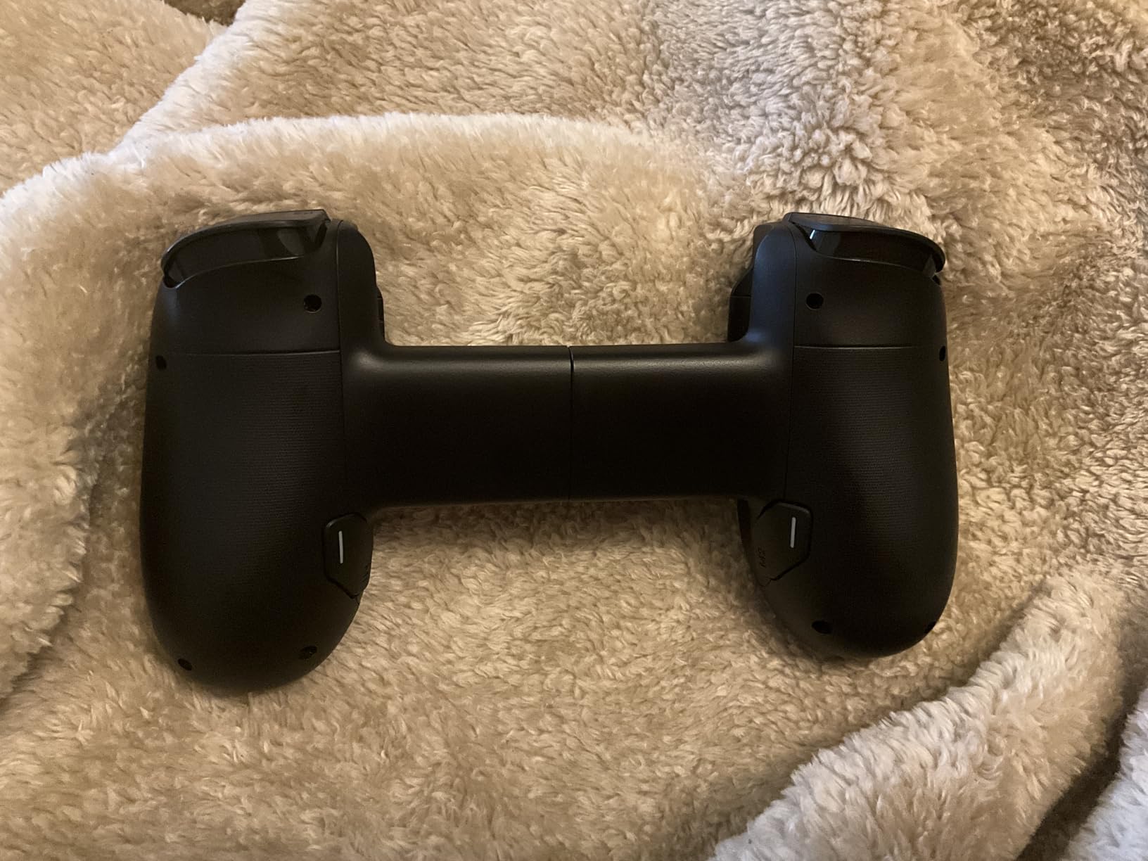 BACKBONE Pro Gaming Controller for iPhone 15/16/17 & Android, USB-C/Bluetooth Controller, Stream Xbox, Play Call of Duty, PlayStation via iOS Remote Play customer photo 1