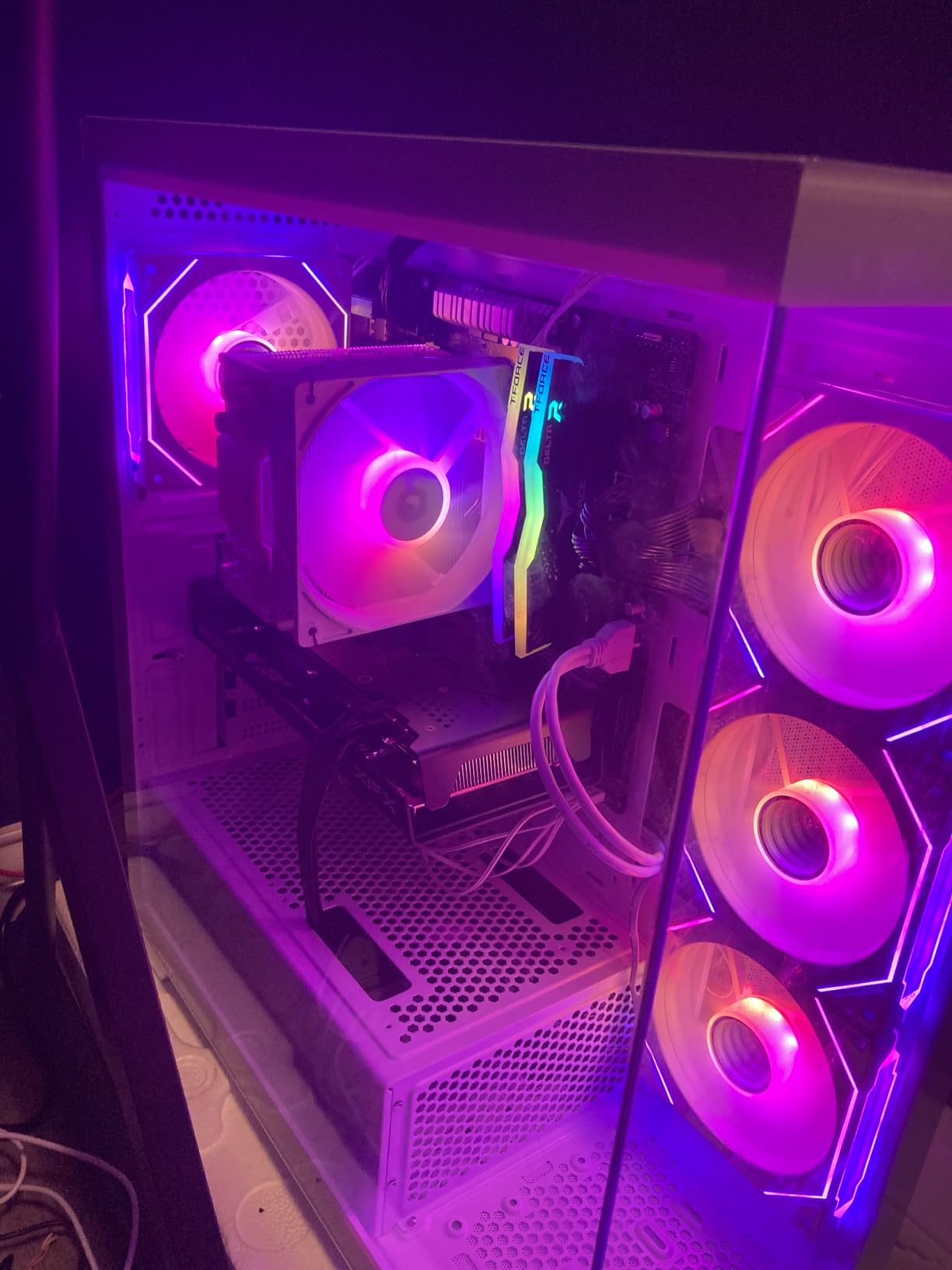 Speedster SWFT210 Radeon RX 7600 Graphics Card with 8GB GDDR6 HDMI 3xDP, AMD RDNA 3 RX-76PSWFTFA customer photo 1