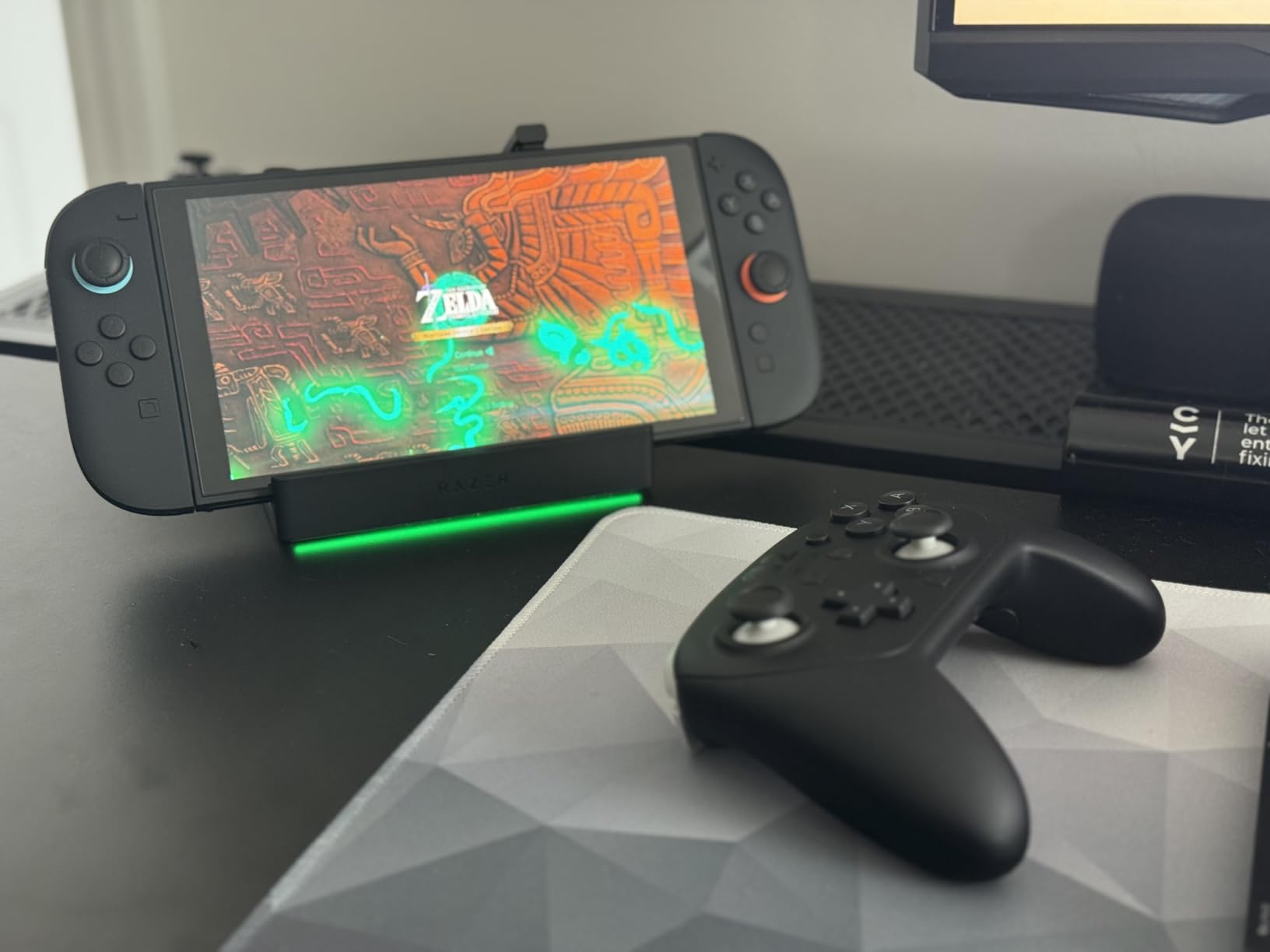 Razer Handheld Dock Chroma: Charging Hub & Expand Connectivity for Mobile Gaming & Tablets - iPhone 16, Steam Deck, ROG Ally, Switch & More - USB C, USB A (3), HDMI, GbE - 100W Power Passthrough customer photo 1
