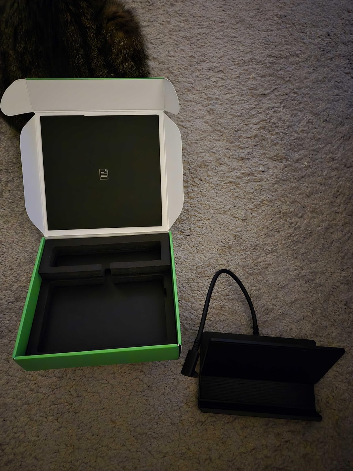 Razer Handheld Dock Chroma: Charging Hub & Expand Connectivity for Mobile Gaming & Tablets - iPhone 16, Steam Deck, ROG Ally, Switch & More - USB C, USB A (3), HDMI, GbE - 100W Power Passthrough customer photo 2