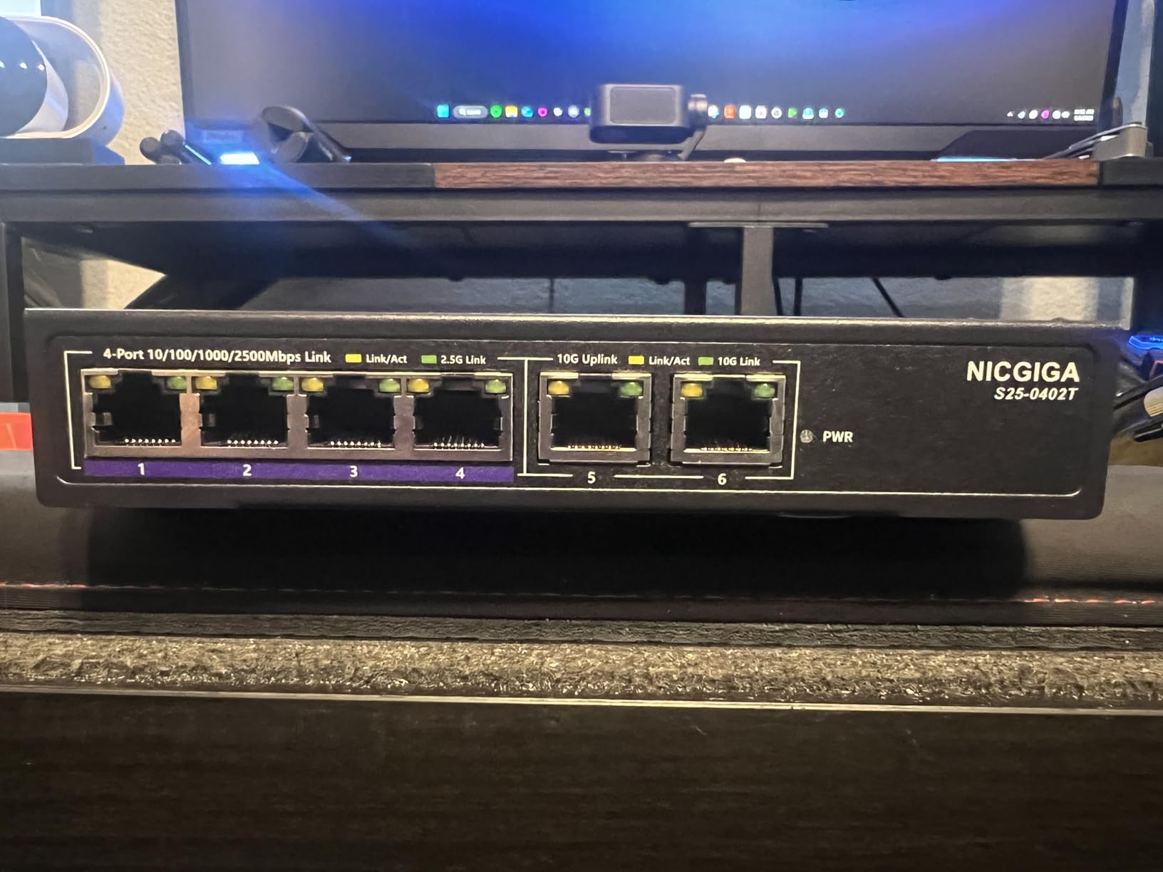 10Gbe Ethernet Switch Unmanaged with 2 x 10Gb RJ45 Ports + 4 x 2.5Gb Base-T Ports, Desktop/Wall Mount NICGIGA 6 Port 10Gbps Network Switch for Wireless AP, NAS, PC customer photo 2
