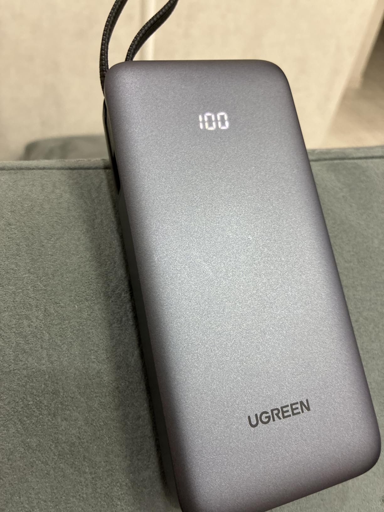 UGREEN Nexode 20000mAh 45W Power Bank, Built-in Cable for iPhone 17 Pro customer photo 2