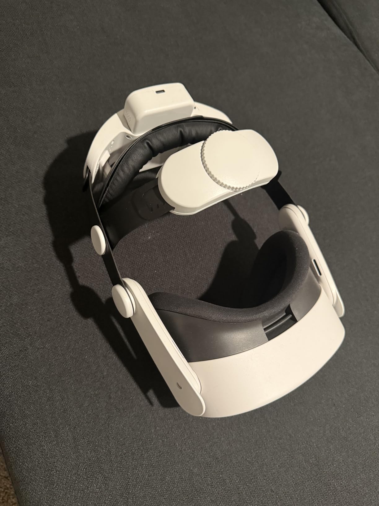 Kawaye Head Strap with 7500mAh Hot-Swap Battery Pack for Meta Quest 3S/Quest 2/Quest 3, Double Knobs Adjustable VR Headset Strap, Enhanced Support, Reduce Pressure customer photo 2