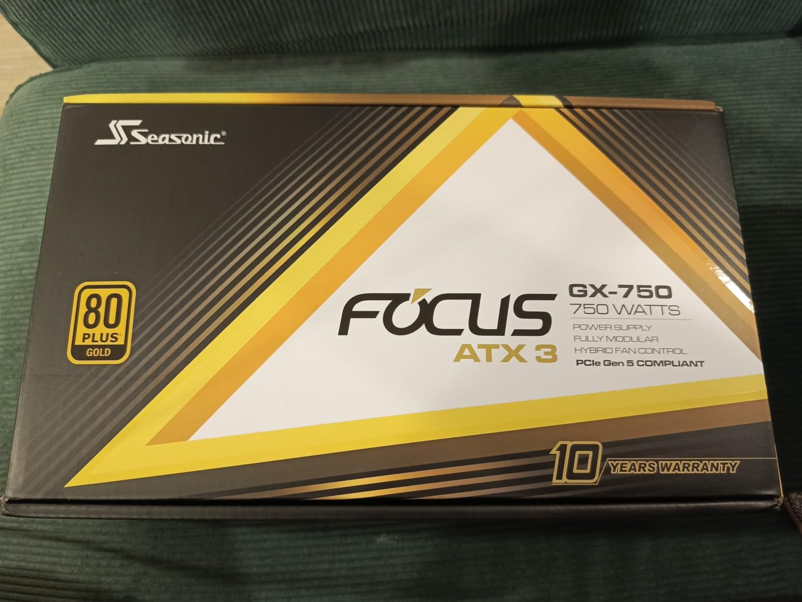 Seasonic Focus GX 750W Power Supply ATX 3.1 PCIe 5.1 (12V-2x6) 10 Years Warranty Cybenetics Platinum Fully Modular RTX 5070 Ti AMD RX 9000 Ready White customer photo 2