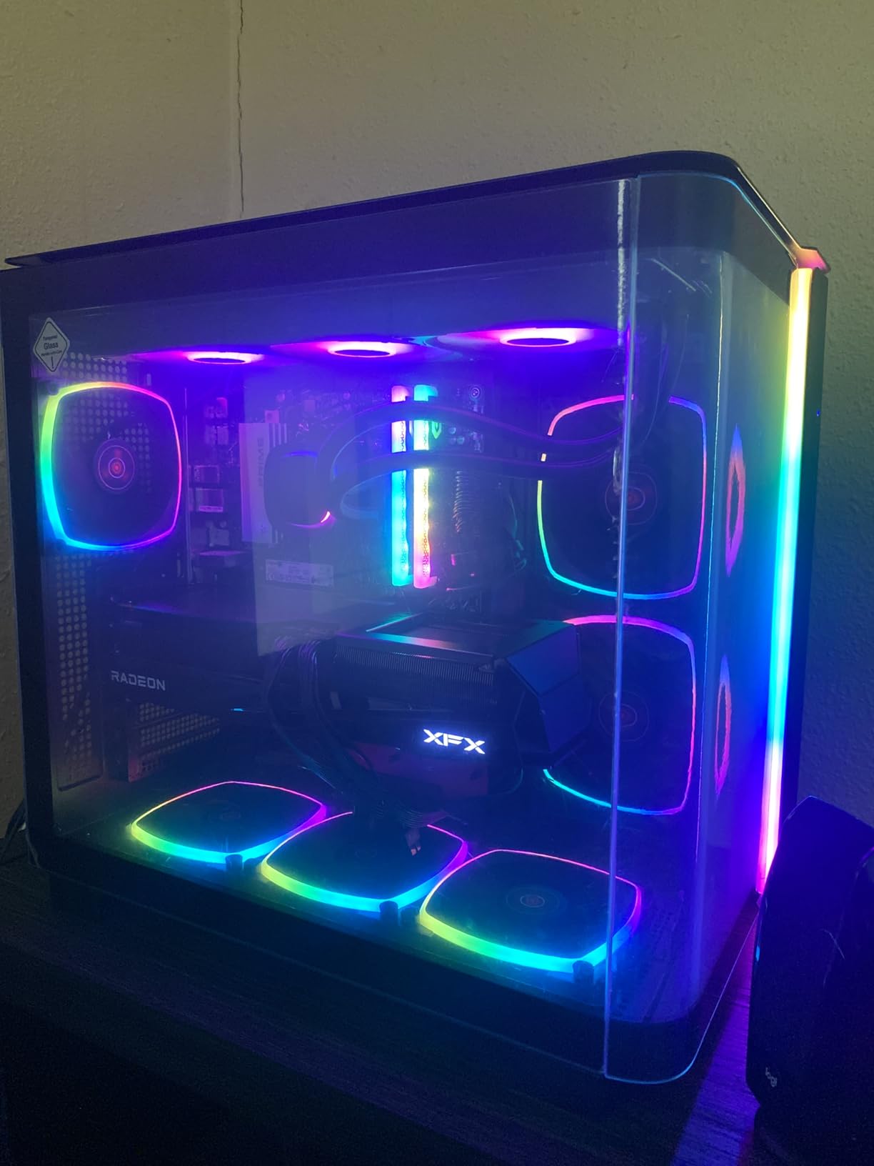 Skytech Gaming King 95 Desktop PC, Ryzen 7 7800X3D 4.2 GHz (5GHz), AMD RX 9070XT 16GB, 1TB Gen4 NVMe SSD, 32GB DDR5 RAM 5600 RGB, 850W Gold PSU, 360mm ARGB AIO, Wi-Fi, Win 11 customer photo 1