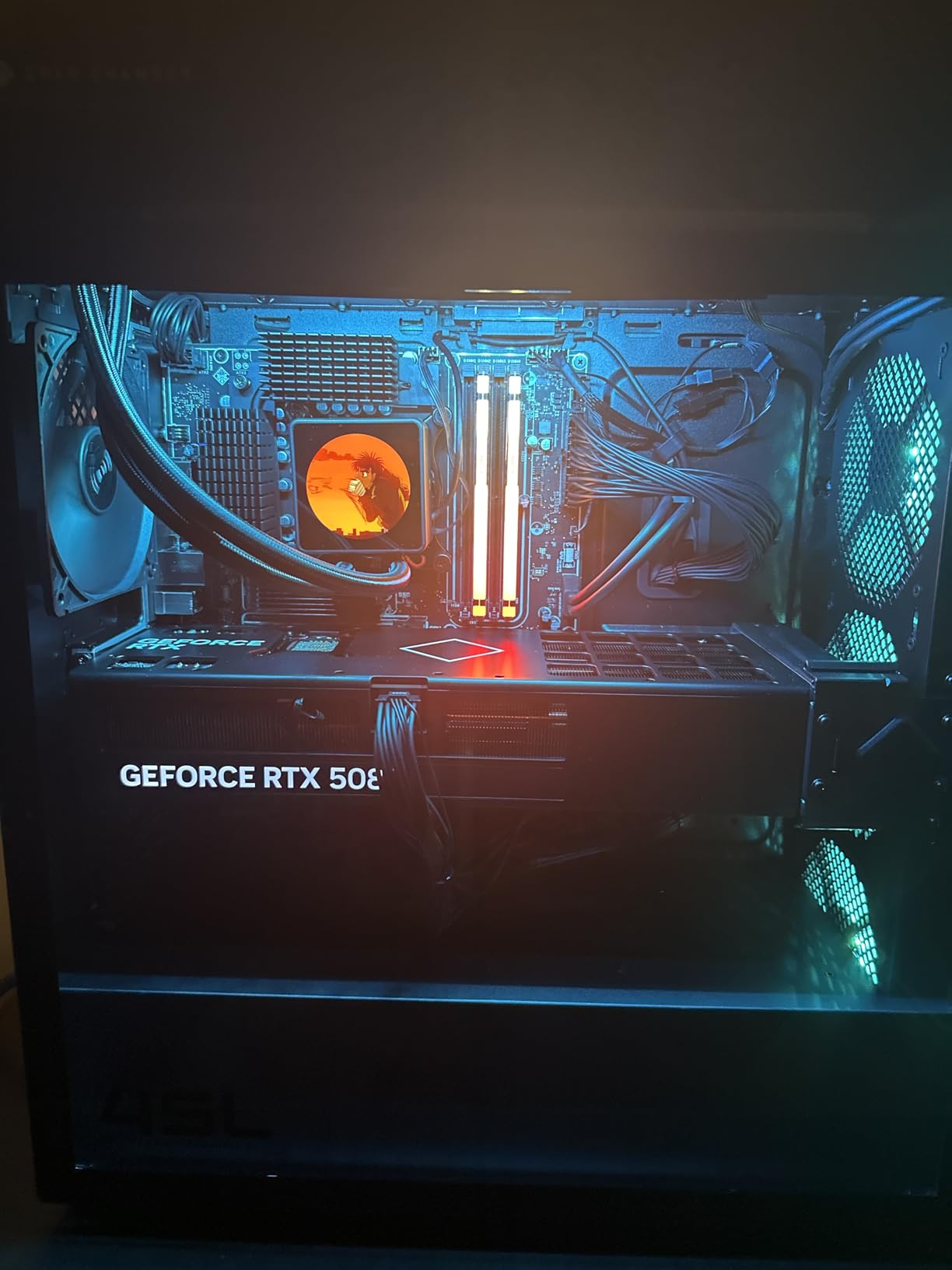 OMEN 45L Gaming Desktop, Intel Core Ultra 7 265K, 32 GB RAM, 2TB SSD, NVIDIA GeForce RTX 5080, Windows 11 Pro, Microsoft Copilot, Tempered Glass, GT22-3080 (2025) customer photo 1