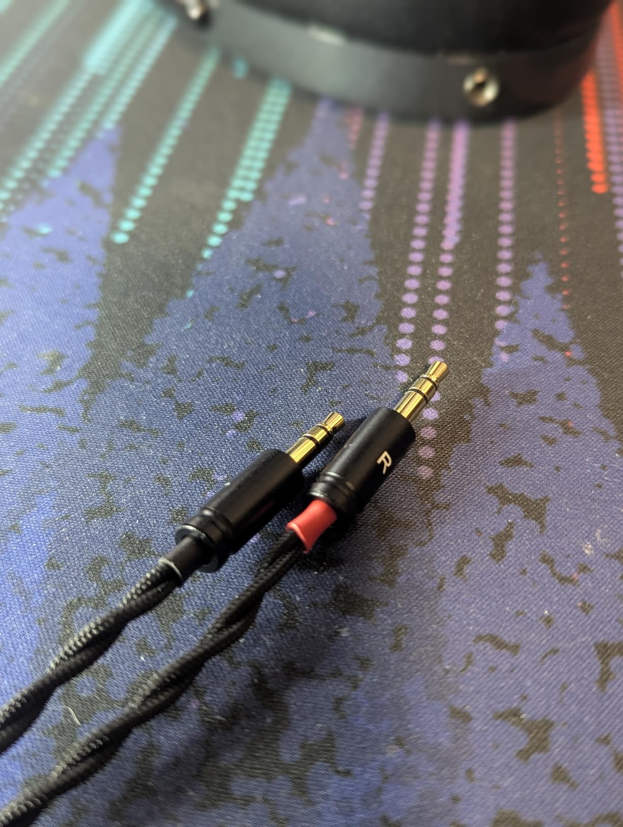 Linsoul Tripowin Nova Monitor Headphone Cable, Over-Ear Headphone Wire, 4-Strand Silver Foil/OCC Hybrid Upgrade Cable, 2M, Dual 3.5mm to 4.4mm/3.5mm/XLR Plug customer photo 1