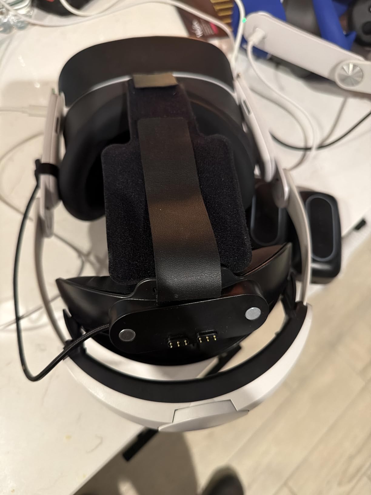 20000mAh Battery Head Strap Compatible with Meta/Oculus Quest 3 & 3S -- Includes 2 Rechargeable Magnetic Battery Packs for Charging and Extended Playtime -- Adjustable Head Strap Accessories customer photo 1