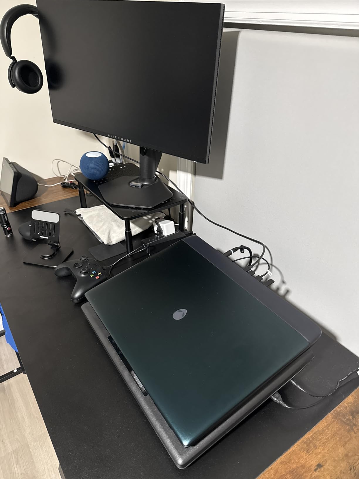 Alienware 18 Area-51 Gaming Laptop AA18250 - 18.0