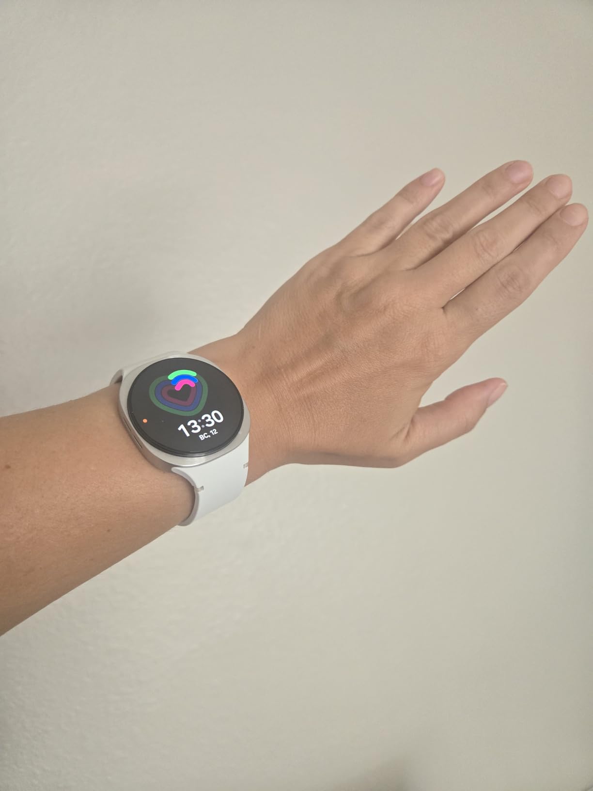 Galaxy Watch 8 (2025) 40mm Bluetooth Smartwatch, Cushion Design, GPS Fitness Tracker, Sleep Coaching, Running Coach, Energy Score, Heart Rate Tracking, Silver [US Version, 2 Yr Warranty] customer photo 2