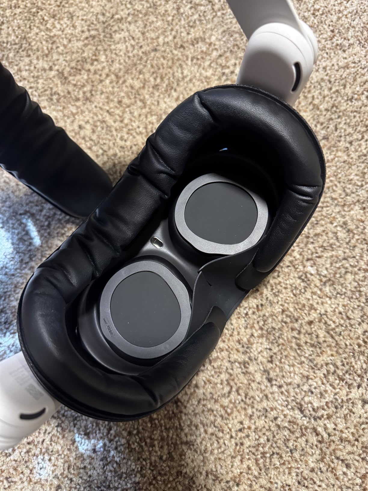 KIWI design V3 Facial Interface, Face Pad Compatible with Meta Quest 3 Accessories, NOT for Quest 3S customer photo 1