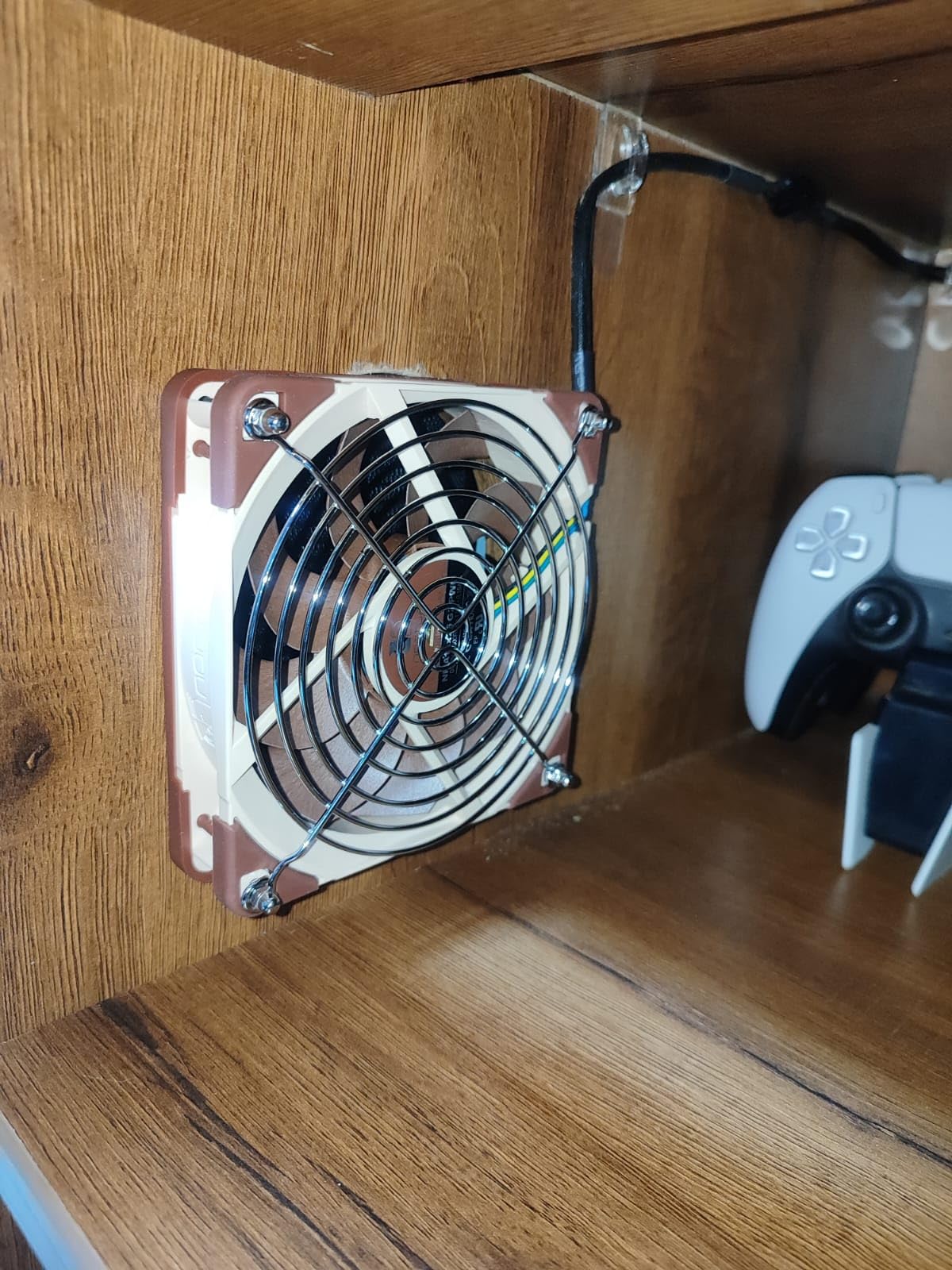Noctua NF-A12x25 G2 PWM, Premium-Quality Quiet 120mm PC Fan (Brown) customer photo 2