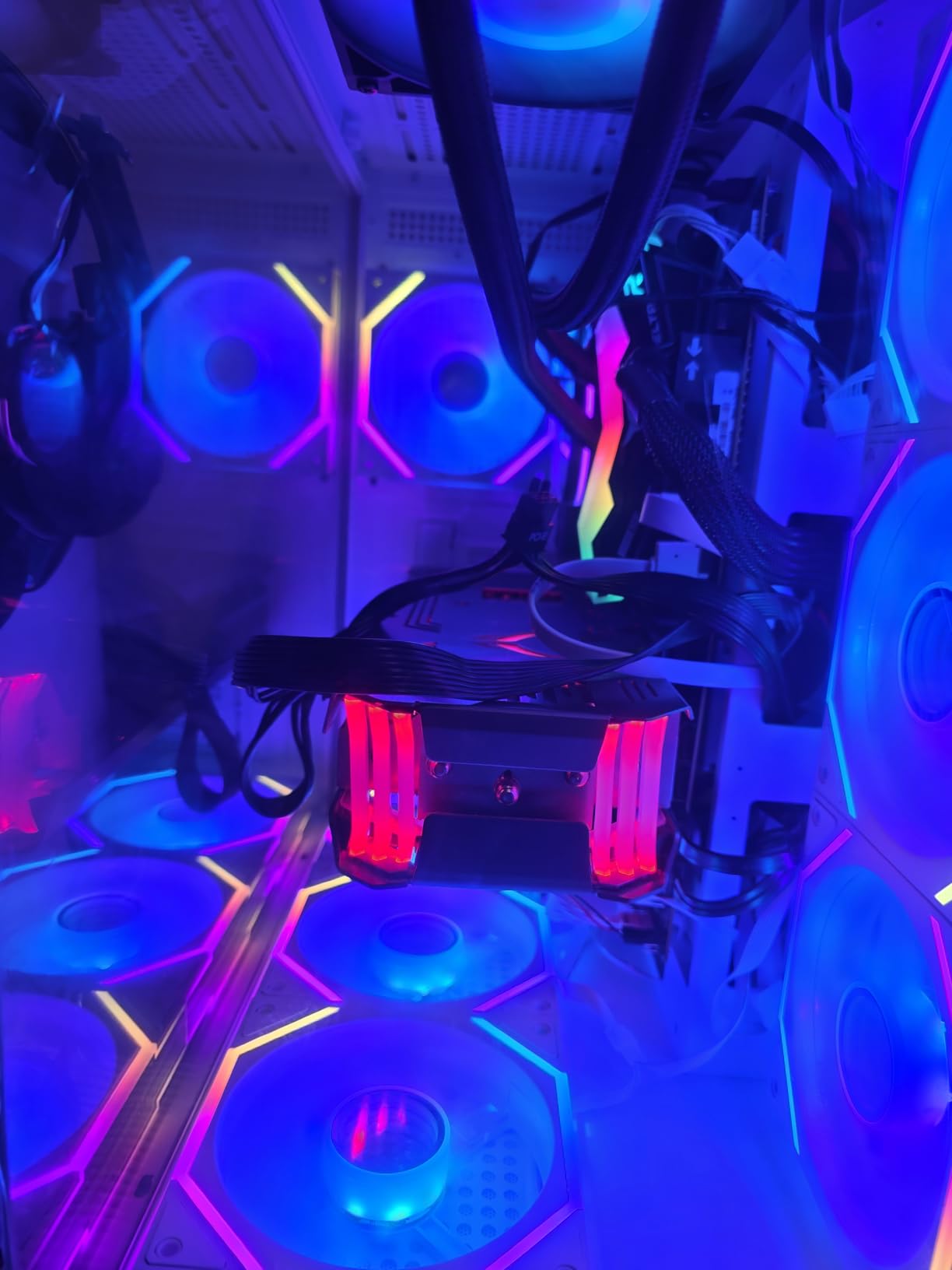 H1 HYXN ATX PC Case - Pre-Installed with 7 PWM ARGB Fans - Dual Cavity Mid-Tower PC Gaming Case - with Type-C - Can Hold up to 3X 360mm Radiator Support simultaneously (Black, H1) customer photo 1