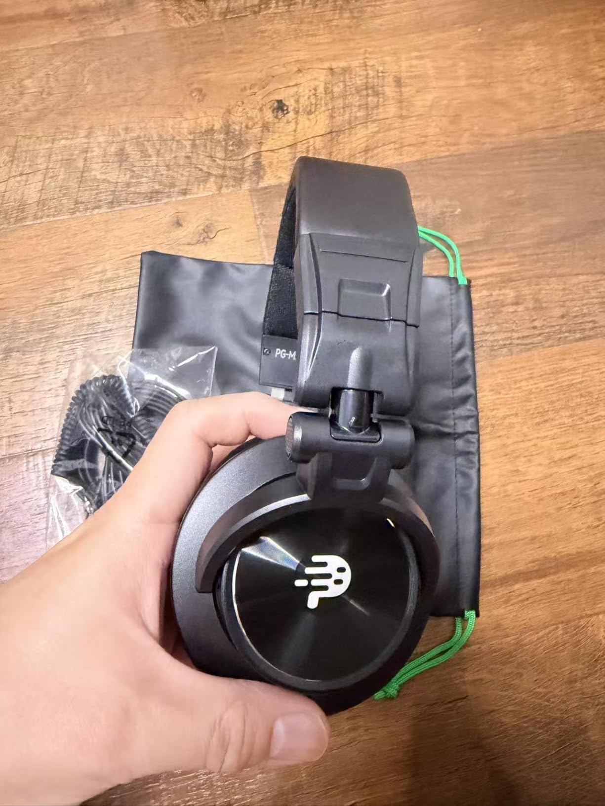 PUPGSIS Wired Over Ear Headphones: Studio Monitor Headphones - Professional 50mm Drivers 40kHz DJ Stereo Headphones - 1/4 to 3.5mm Audio Jack for Recording/Mixing/Podcast/Guitar/Keyboard customer photo 1