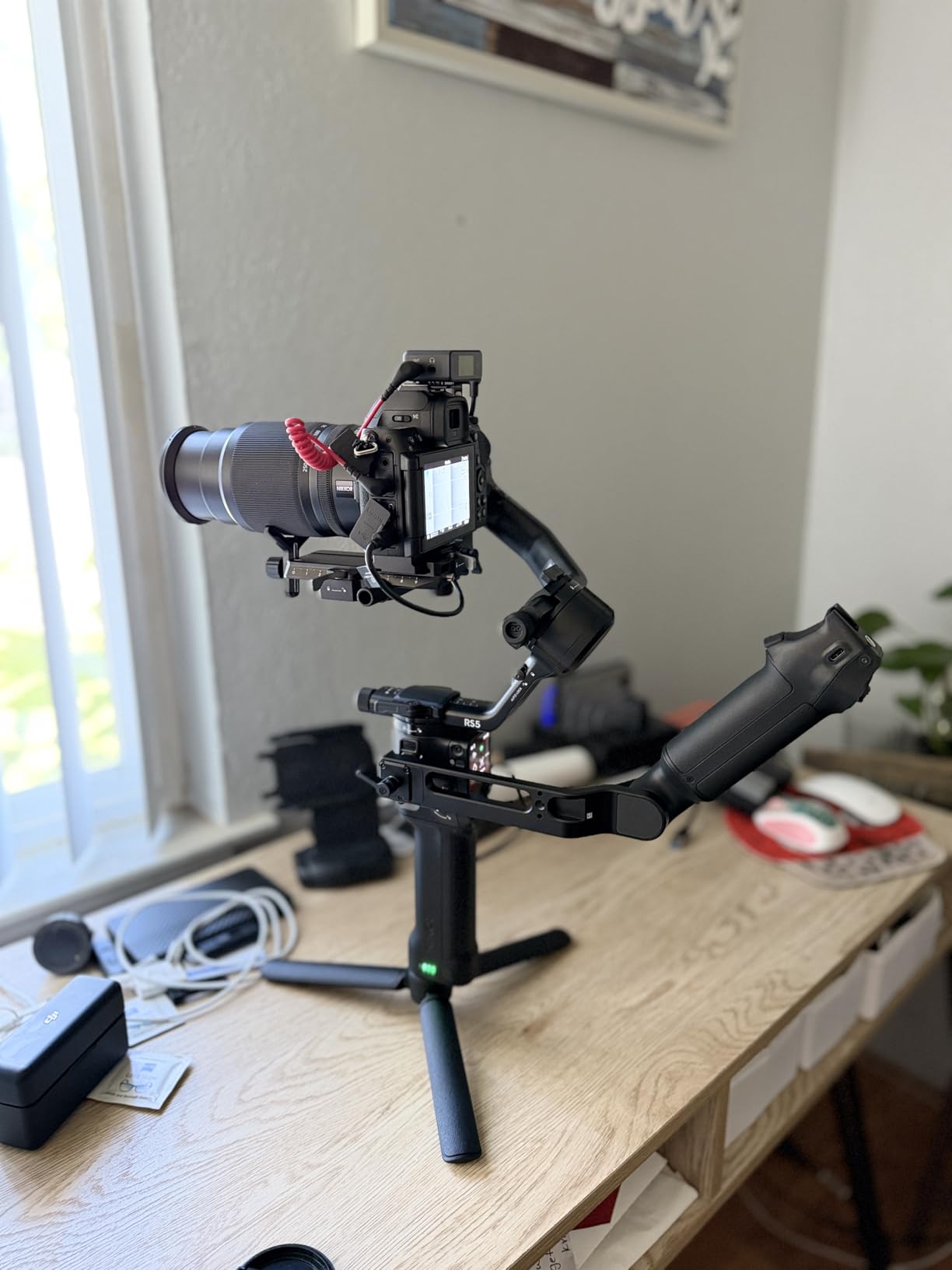 DJI RS 5 Combo, Gimbal Stabilizer for Camera Canon/Sony/Panasonic/Nikon/Fujifilm, Intelligent Tracking, Electronic Briefcase Handle, Fine-Tuning Knobs, New Z-Axis Indicator customer photo 1
