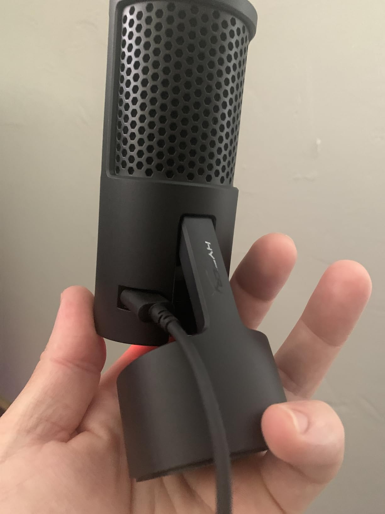 HyperX SoloCast 2 - Gaming USB Condenser Mic for PC, USB-C to USB-A, Built-in Pop Filter, Internal Shock Mount, Plug and Play, 24-bit / 96kHz customer photo 2