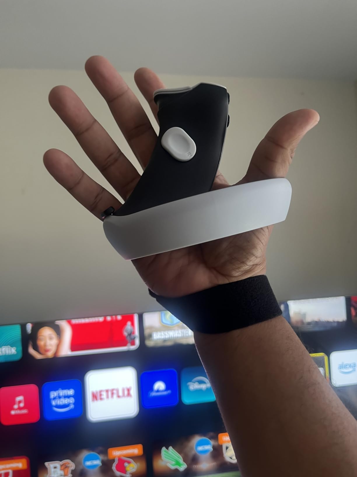 Globular Cluster CGP2 Controller Grips Compatible with PSVR2 Controller - Release Your Hands - Enjoy VR Gaming More customer photo 2