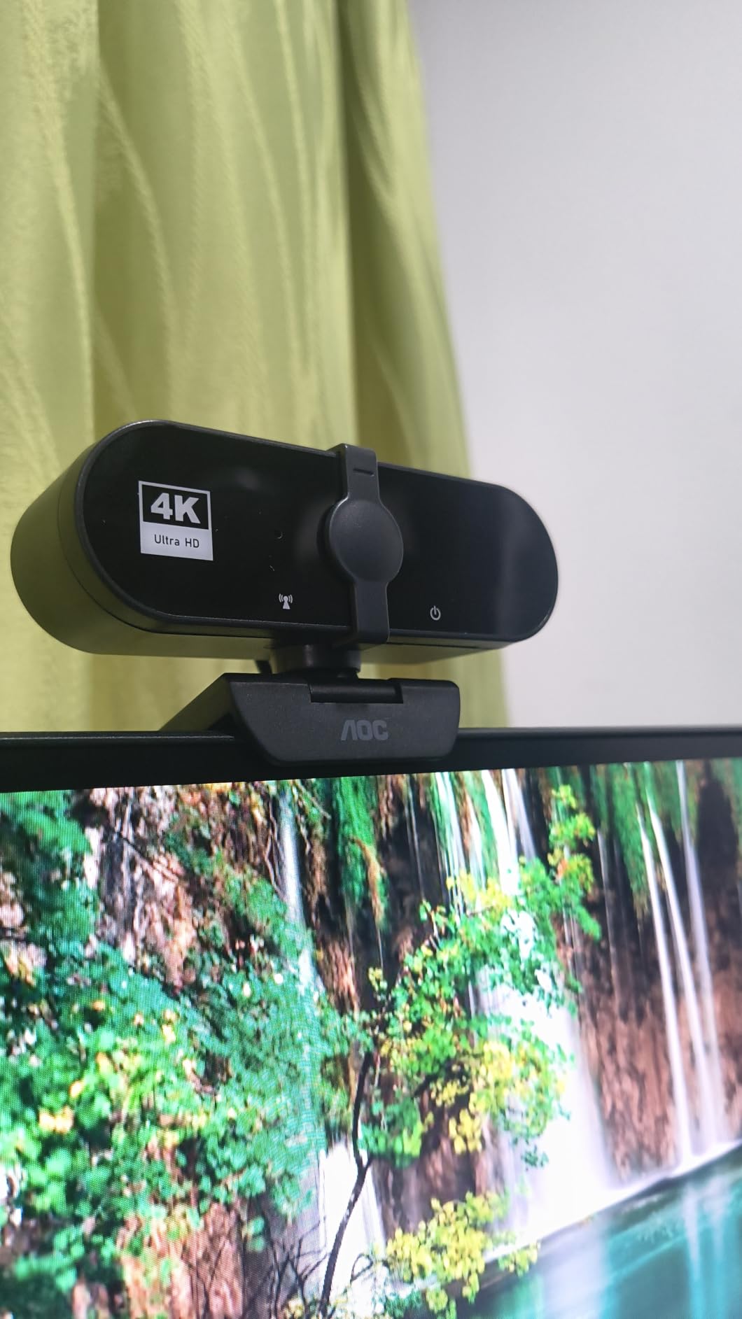 AOC 4k Webcam for PC with Microphone, Computer Camera with Noise Cancellation, Privacy Cover, 99° FOV, Plug & Play USB Webcam for Streaming, Conferencing, Zoom, Skype, Facetime, Laptop, PC customer photo 2