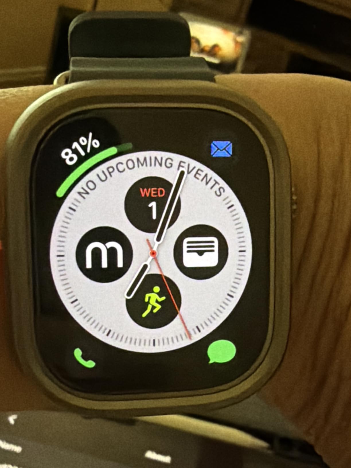 Apple Watch Ultra 3 [GPS + Cellular 49mm] Running & Multisport Smartwatch with Rugged Titanium Case with Black Alpine Loop - L customer photo 1