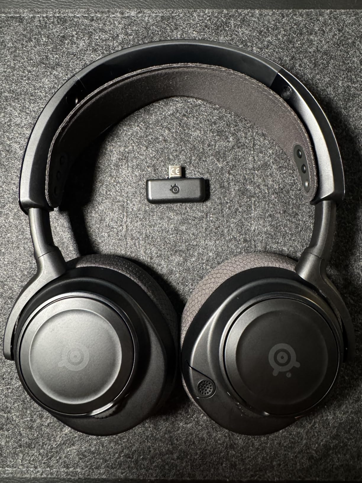SteelSeries Arctis Nova 7P Wireless Gen 2 Gaming Headset - Real-Time App Control, 50+ HR Play, Neodymium Magnetic Drivers, Mix 2.4GHz/Bluetooth, PS5, PS4, PC, Switch 1/2, Mobile - Black customer photo 2