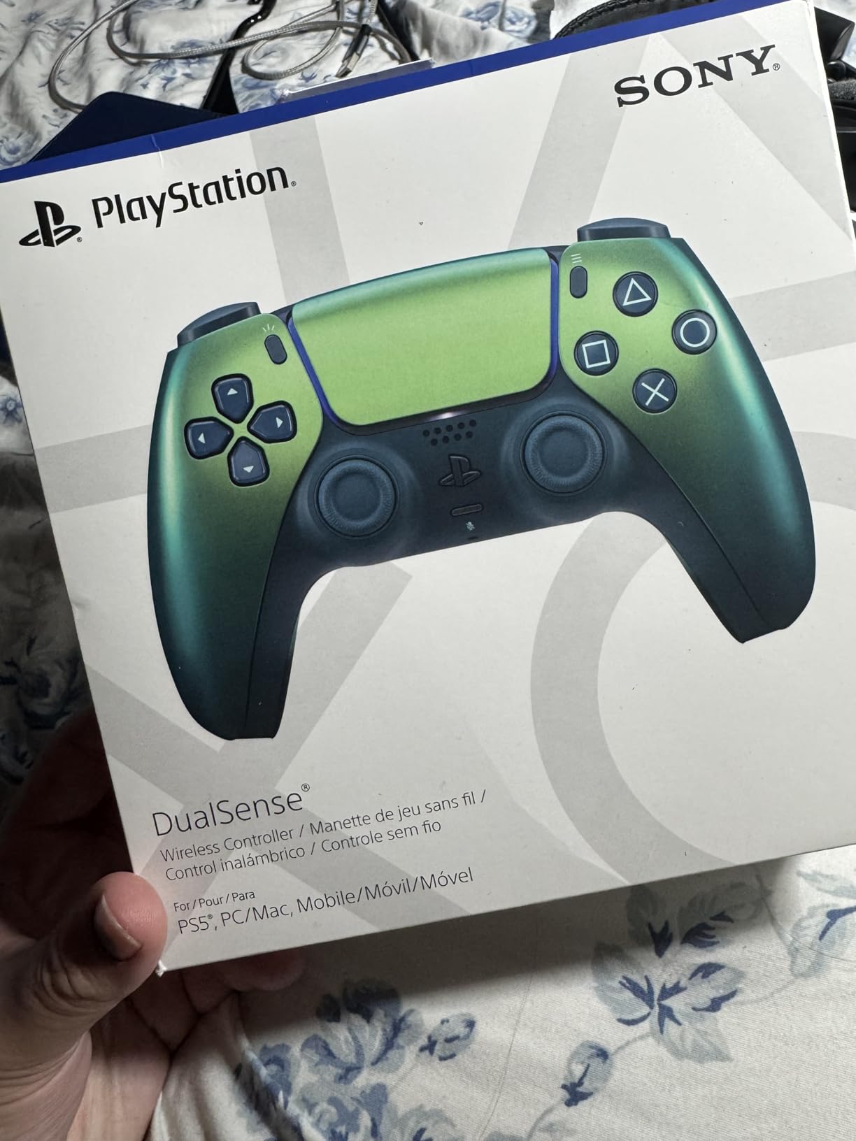 PlayStation DualSense Wireless Controller - For PS5, PC, MAC & Mobile customer photo 1