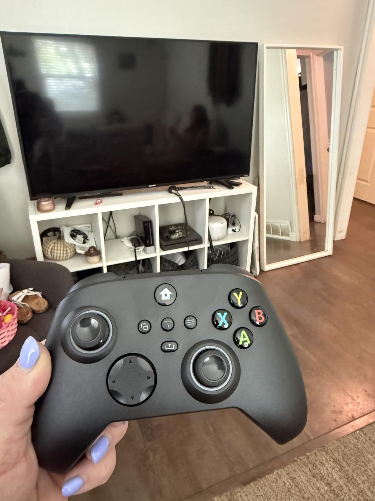 Moonag Wireless Controller for Xbox, Compatible with Xbox Series X/S/One/PC, With 2 Silicone Thumb Grips, Hall Effect Joysticks, 2.4GHz Wireless Adapter Gamepad with RGB Light, Dual Vibration, TURBO customer photo 1