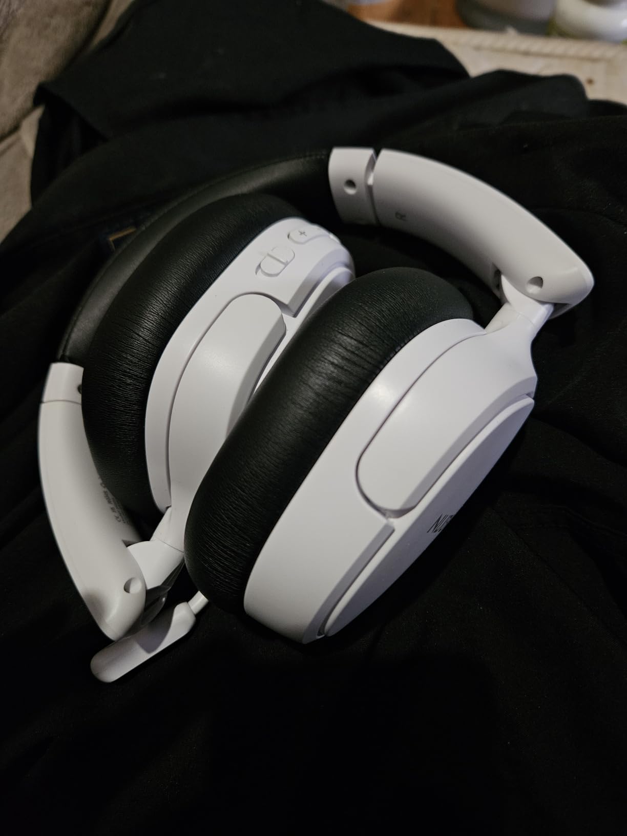 NUBWO Wireless Gaming Headset for PS5, PS4, PC, Laptop, Mac, 3 in 1 Gaming Headphones with 7.1 Surround Sound, Noise Canceling Mic, 20ms Low-Latency, 80Hr Battery, 2.4GHz/Bluetooth 5.4/3.5mm Wired customer photo 2