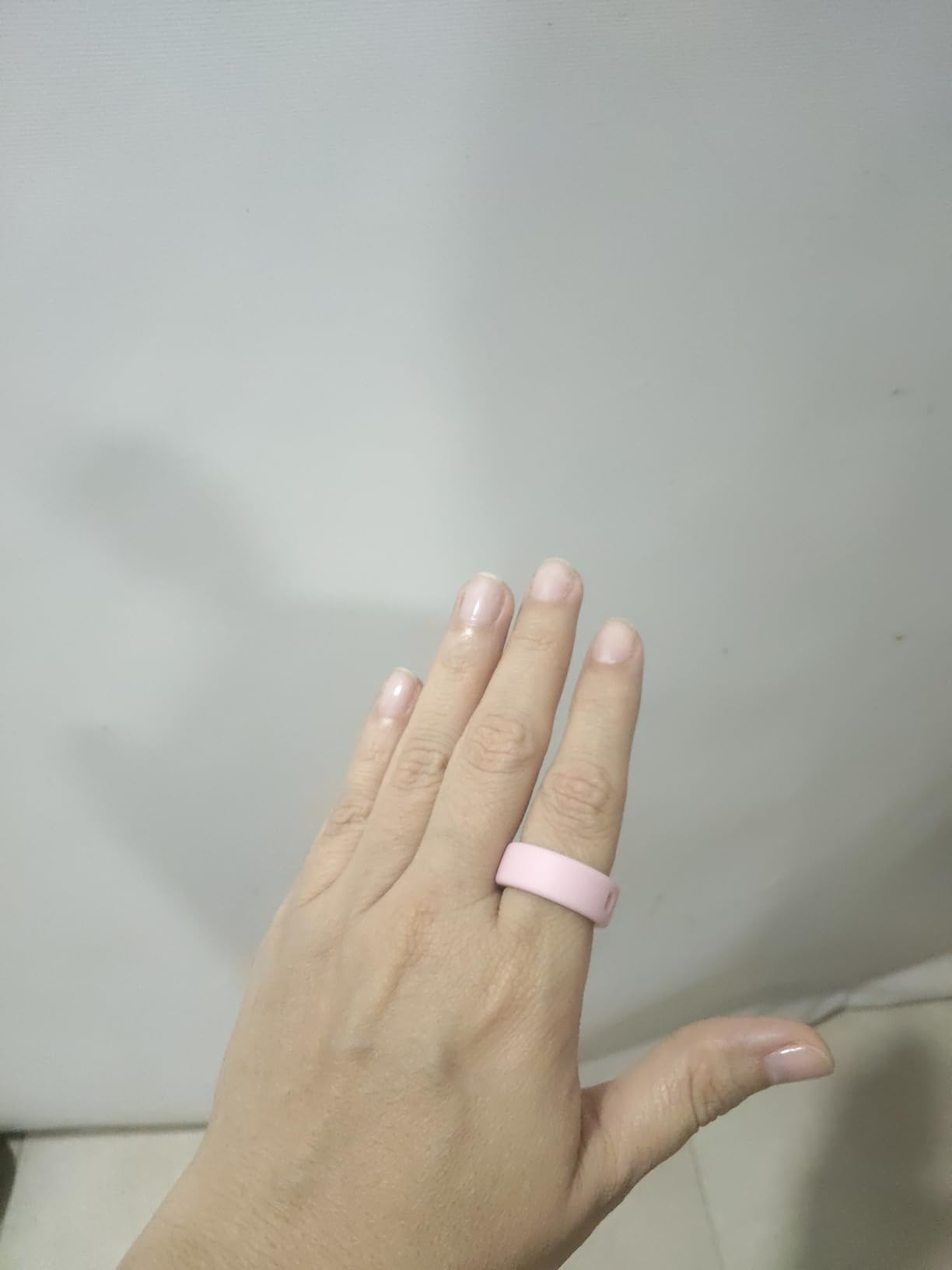 Smart Ring Health & Fitness Tracker for Men & Women, Heart Rate, SPO2, Sleep & Activity Monitoring, IP68 Waterproof, Long Battery Life, Family Care Mode, No Subscription Fee (Gold, 8) customer photo 1