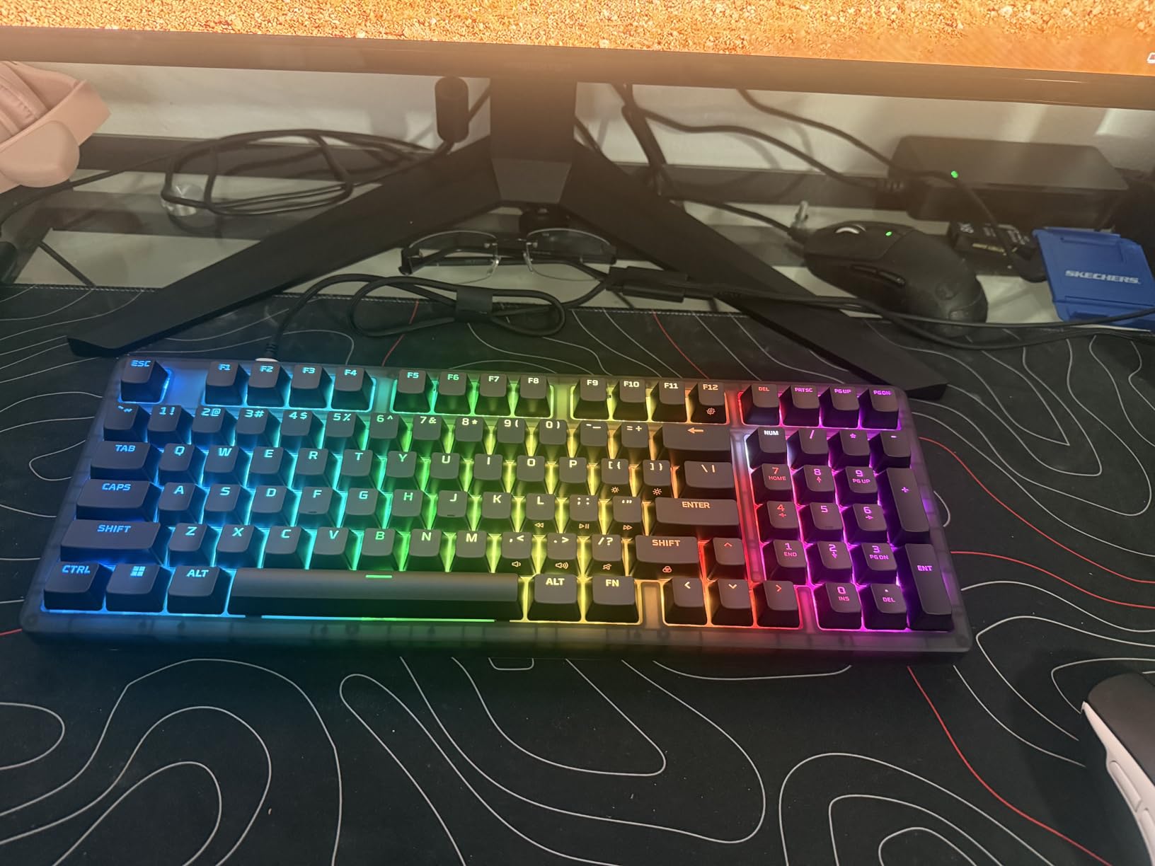 HyperX Origins 2 1800 - Gaming Keyboard, PC, Swappable Housing, Hotswap Switches, High Profile, 1800 Layout, 8k Polling, Adjustable Angle, Mechanical Switches customer photo 2