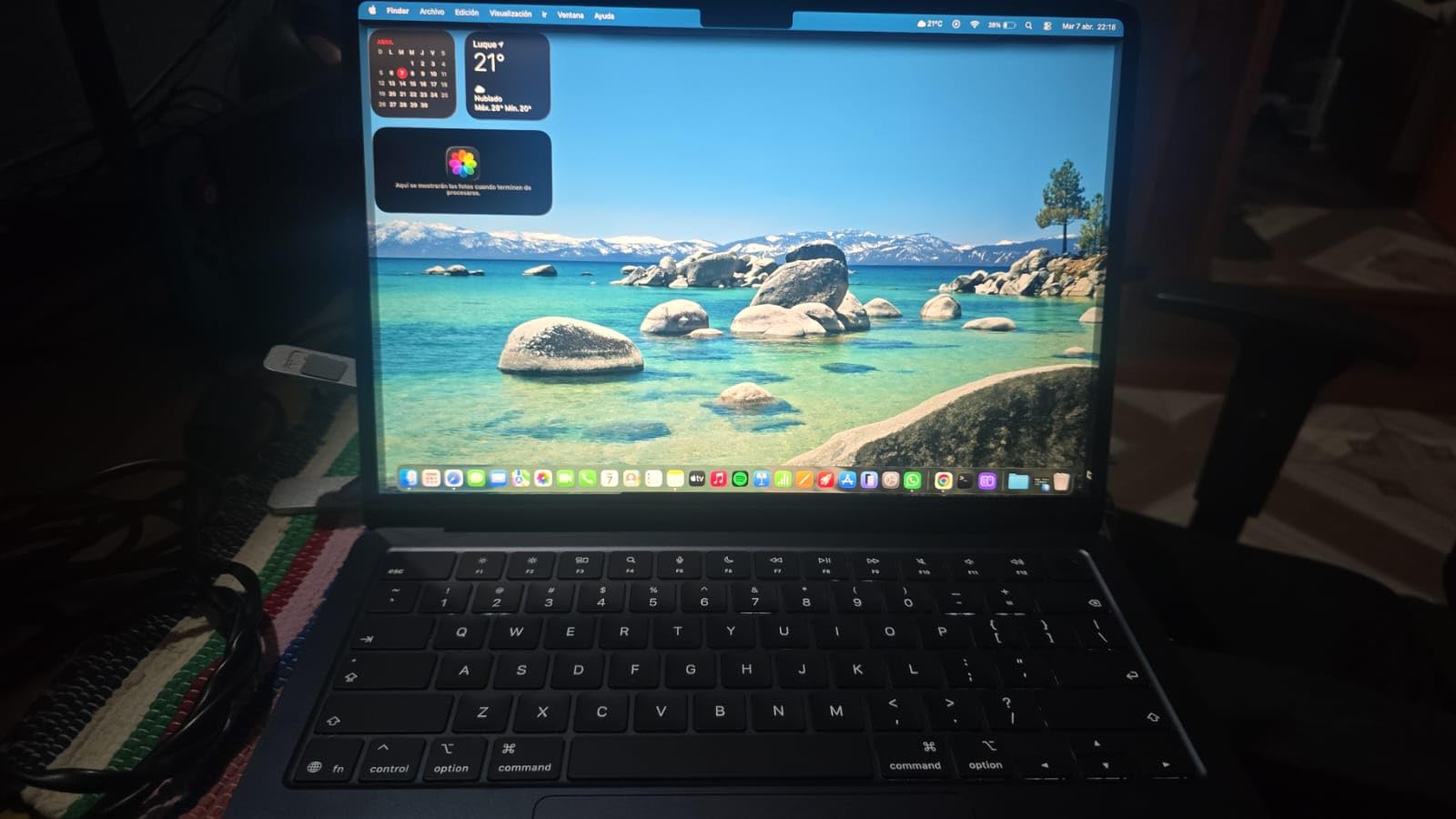 Apple 2026 MacBook Air 13-inch Laptop with M5 chip: Built for AI, 13.6-inch Liquid Retina Display, 16GB Unified Memory, 512GB SSD, 12MP Center Stage Camera, Touch ID, Wi-Fi 7; Sky Blue customer photo 1