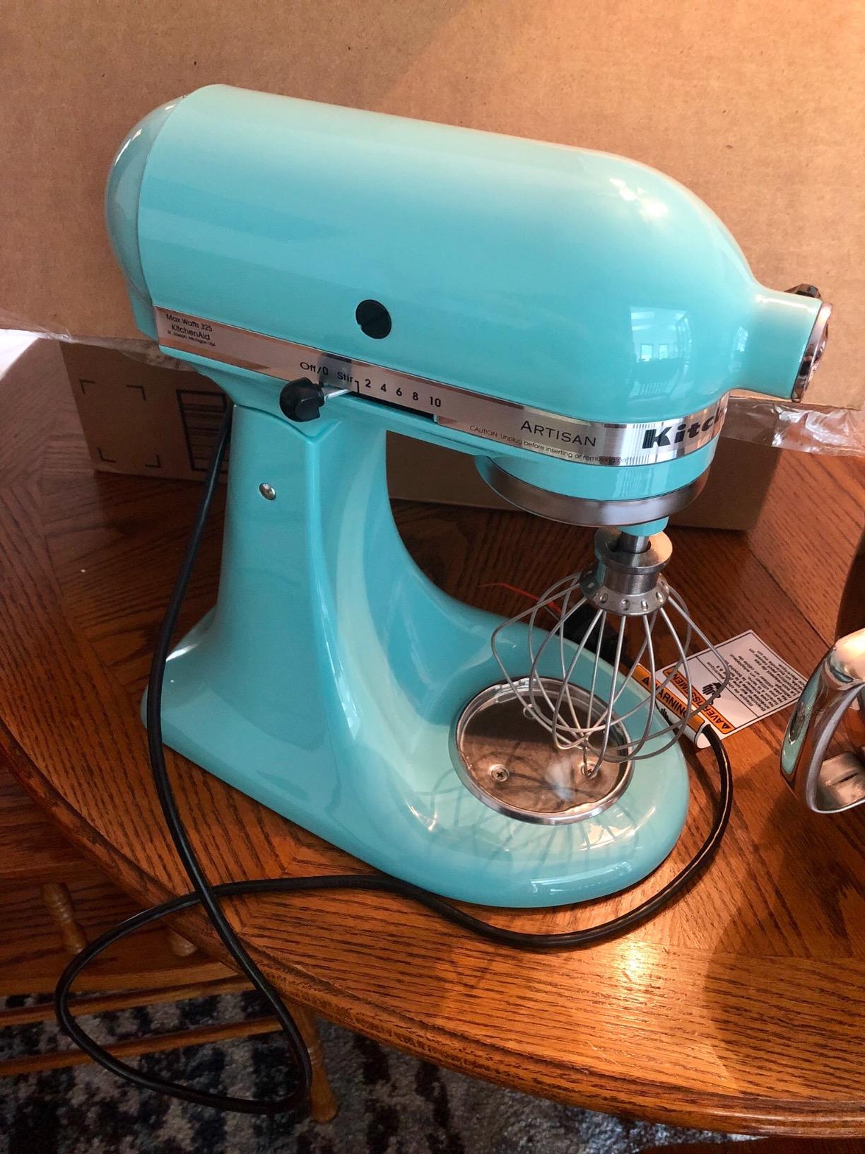 KitchenAid Artisan Series 5 Quart Tilt Head Stand Mixer with Pouring Shield KSM150PS, Almond Cream customer photo 2