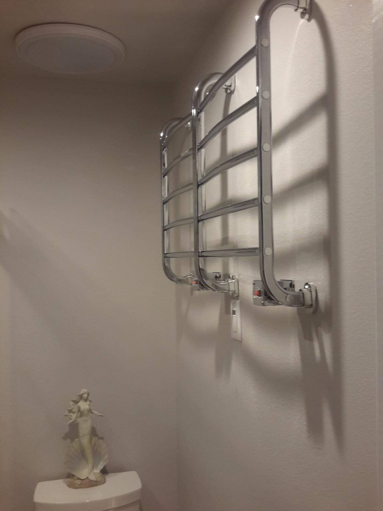 Warmrails Hyde Park Towel Warmer - Free-Standing 39