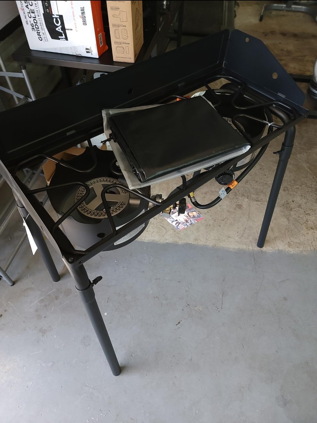 Camp Chef Explorer, Two Burner Stove, Two 30,000 BTU's cast-aluminum burners, Cooking Dimensions: 14 in. x 32 in, Black customer photo 1