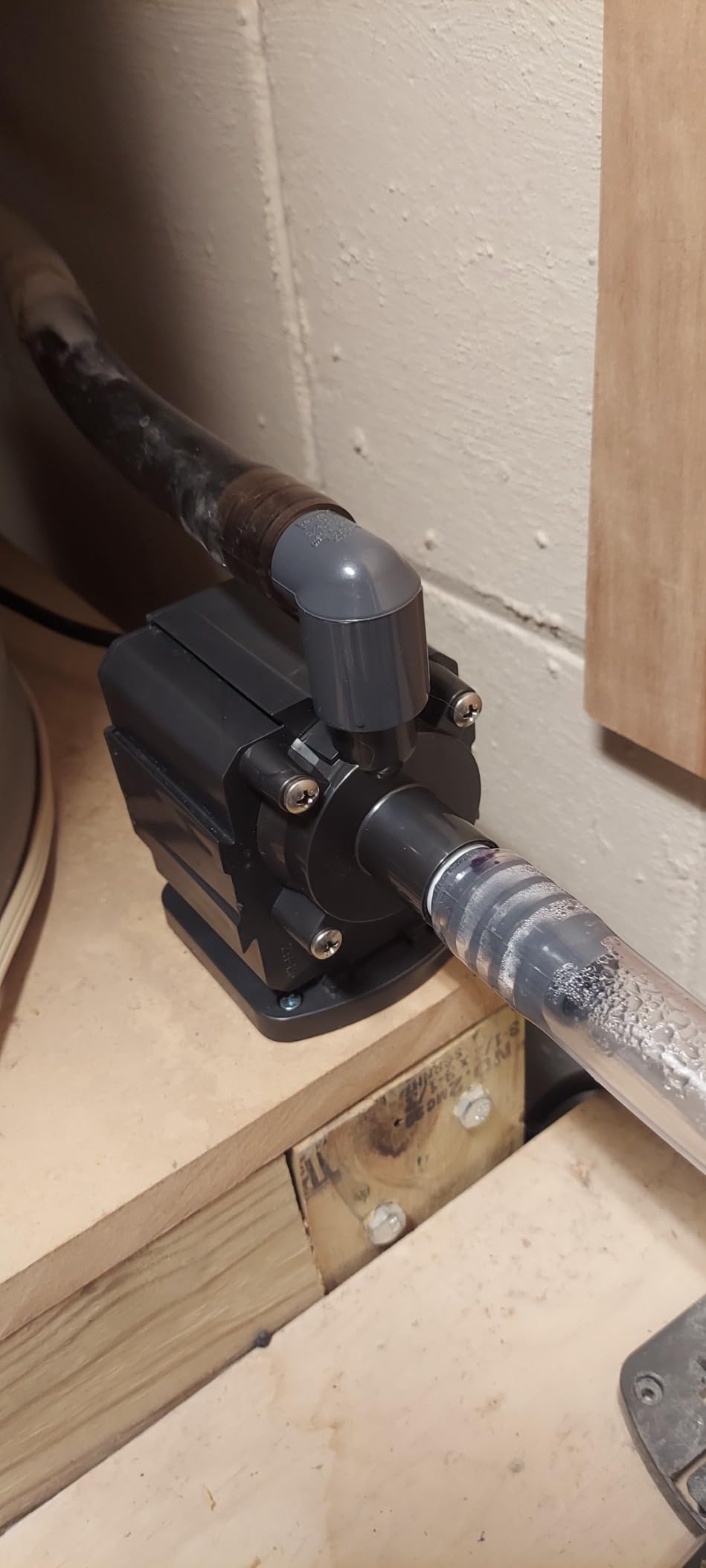 Pondmaster 700 GPH Pond-Mag Magnetic Drive Water Pump, 02527 customer photo 2