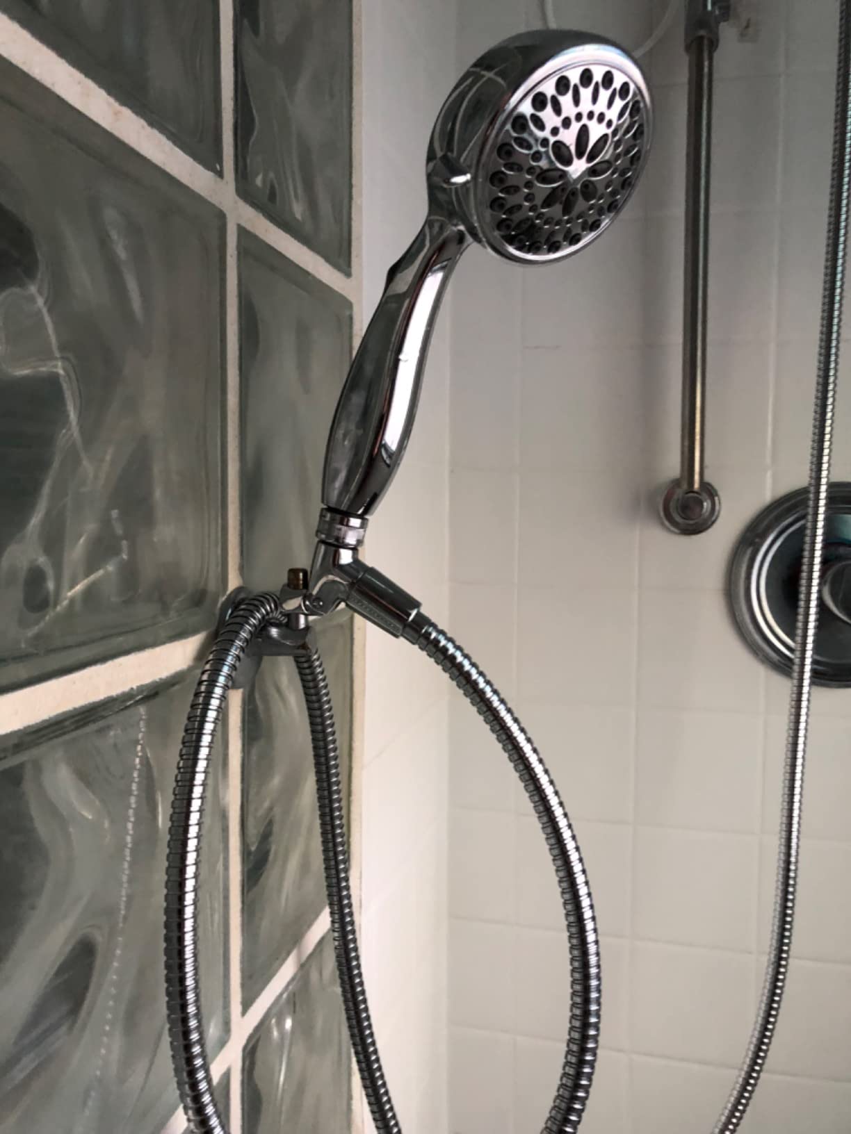 Delta Faucet 7-Spray Touch-Clean Hand Held Shower Head with Hose, Chrome 75700 customer photo 1